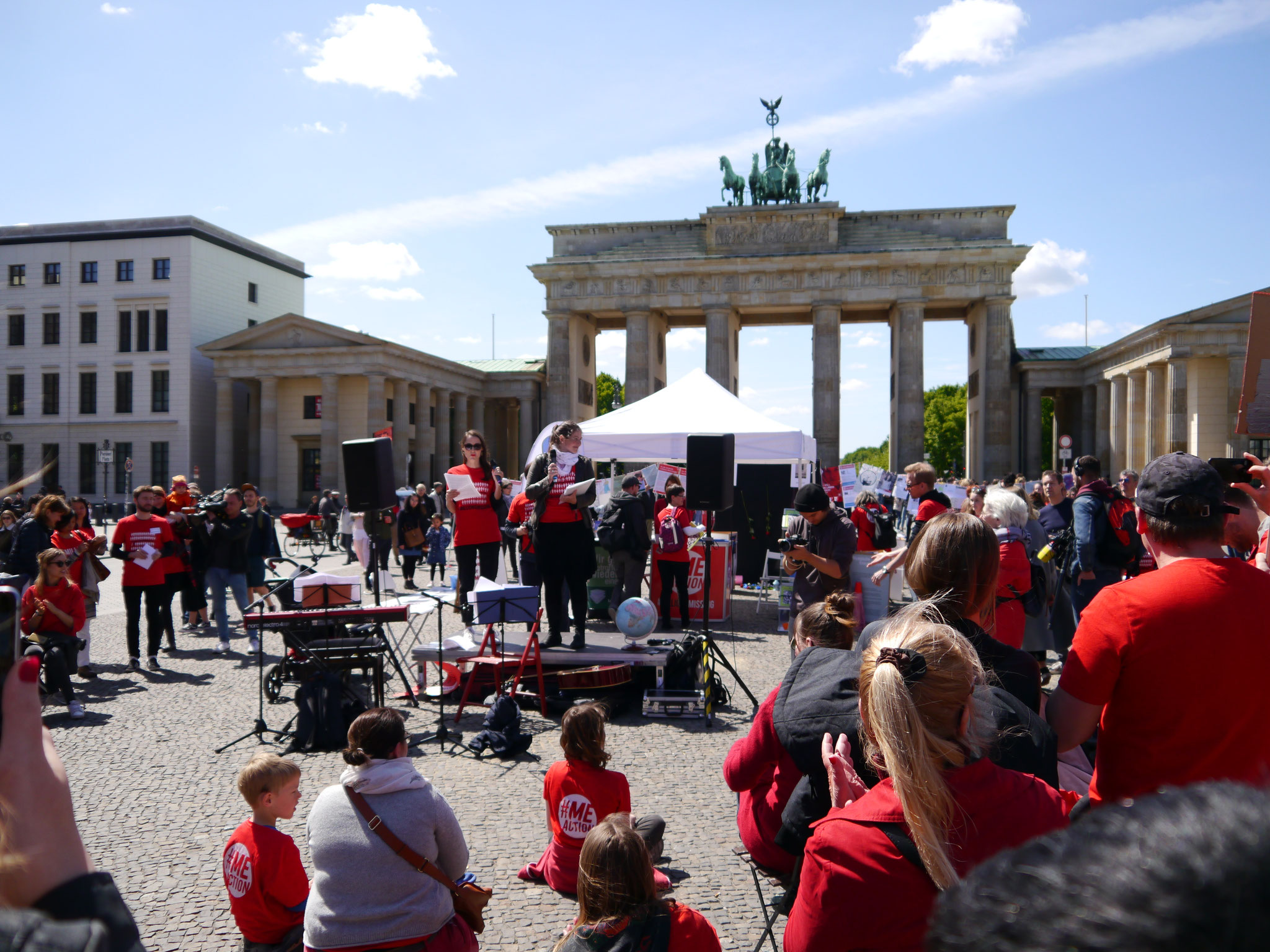 Kelly und Dorothée von #MillionsMissing Deutschland 