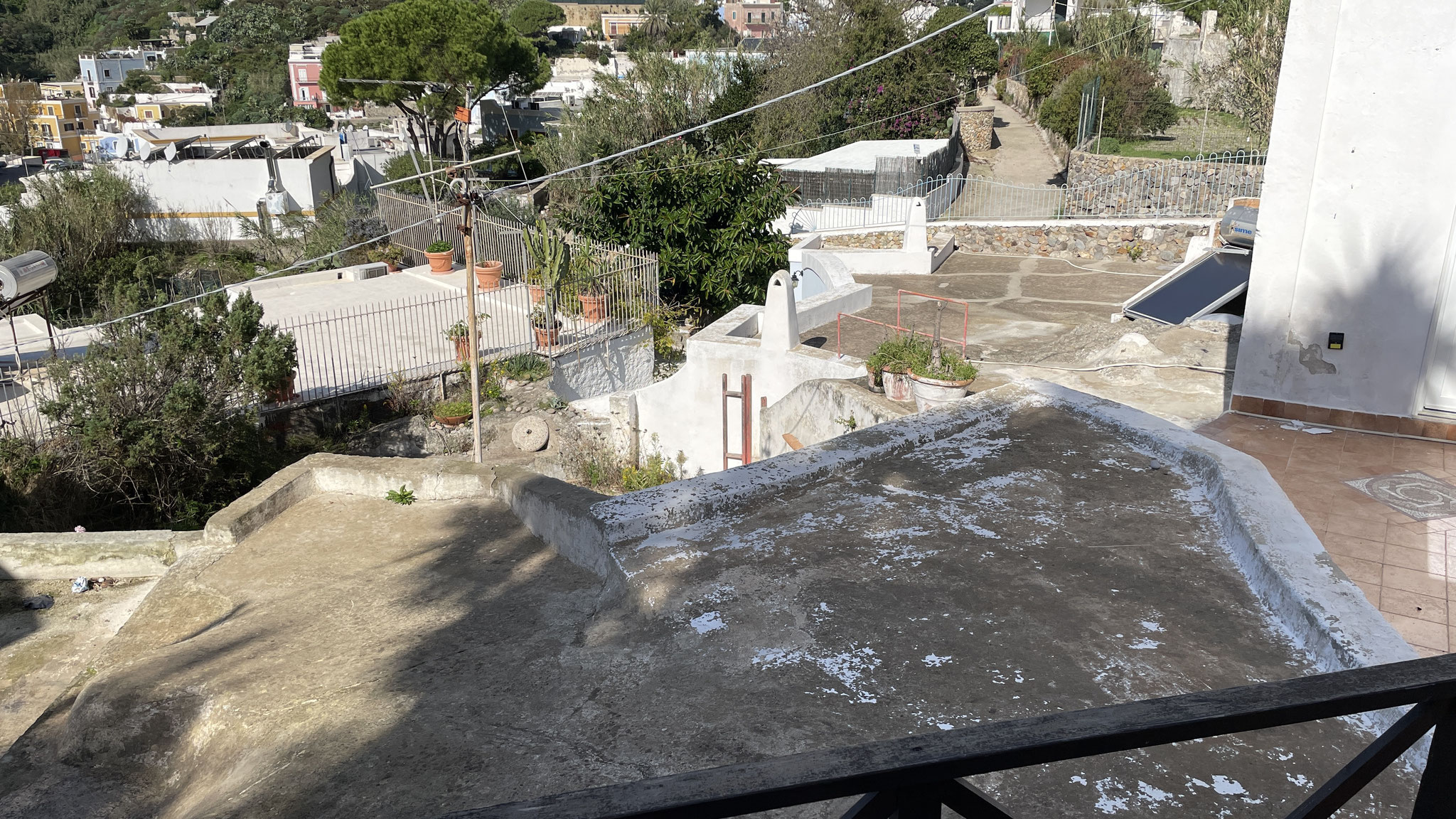 Water collecting roof in Ponza