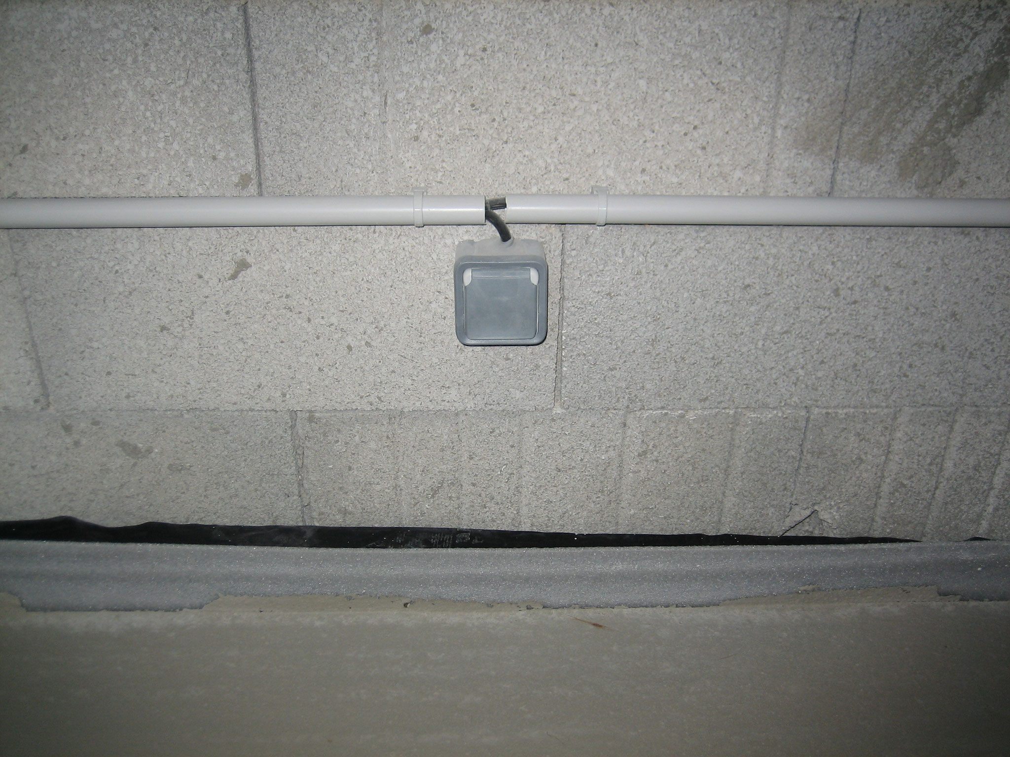 Installation électrique garage à Marseille Electricien à Marseille