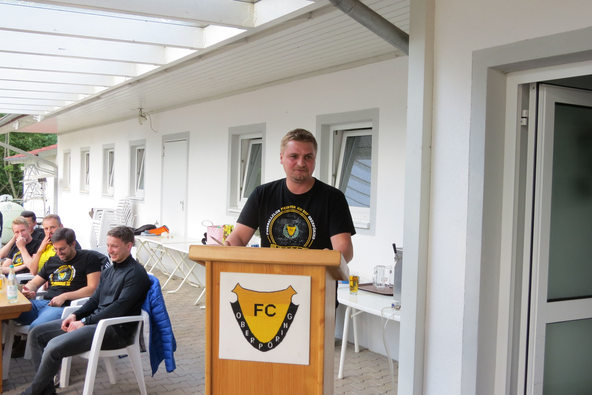 Begrüßung durch den Vorstand Andy Weber