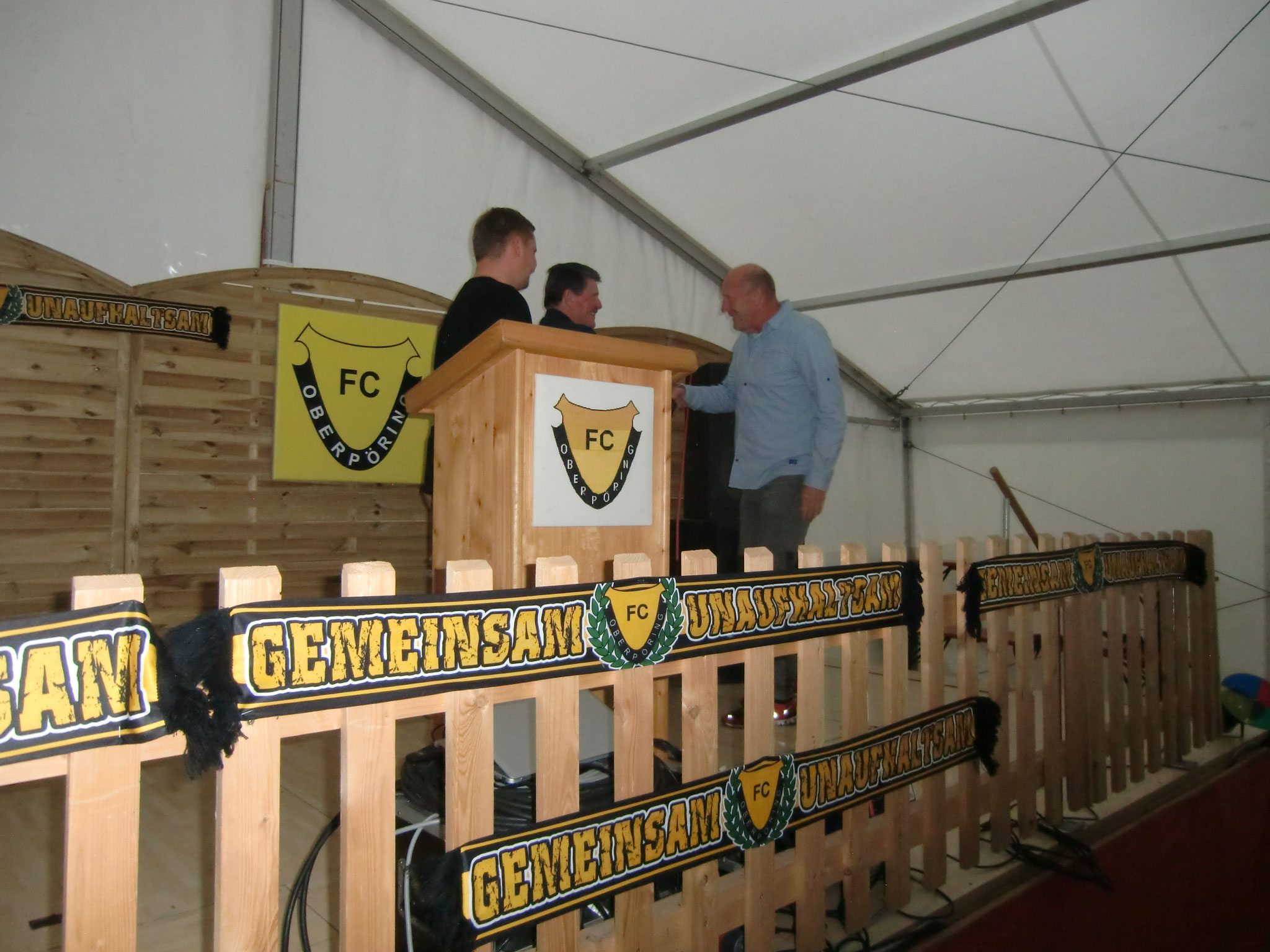 Torjäger Alfons Kapfinger ist ebenfalls 40 Jahre Mitglied beim FC O