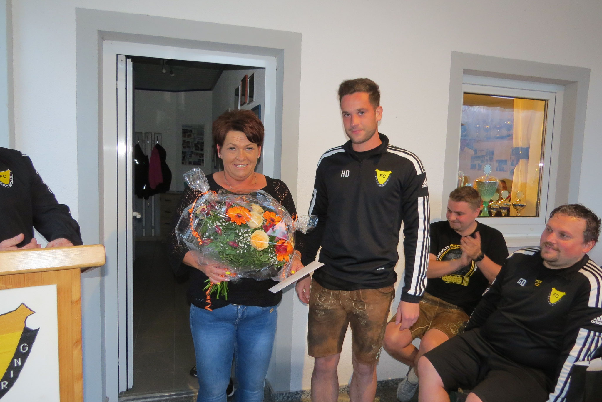 Blumen für die Häusl-Wirtin Martina Aster