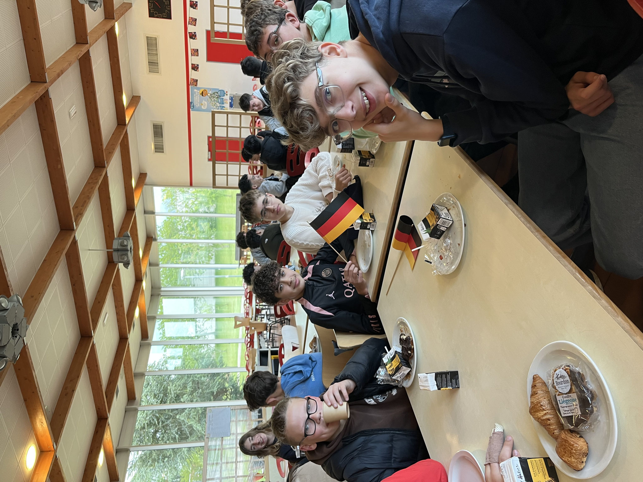 Französisches Frühstück in der Mensa