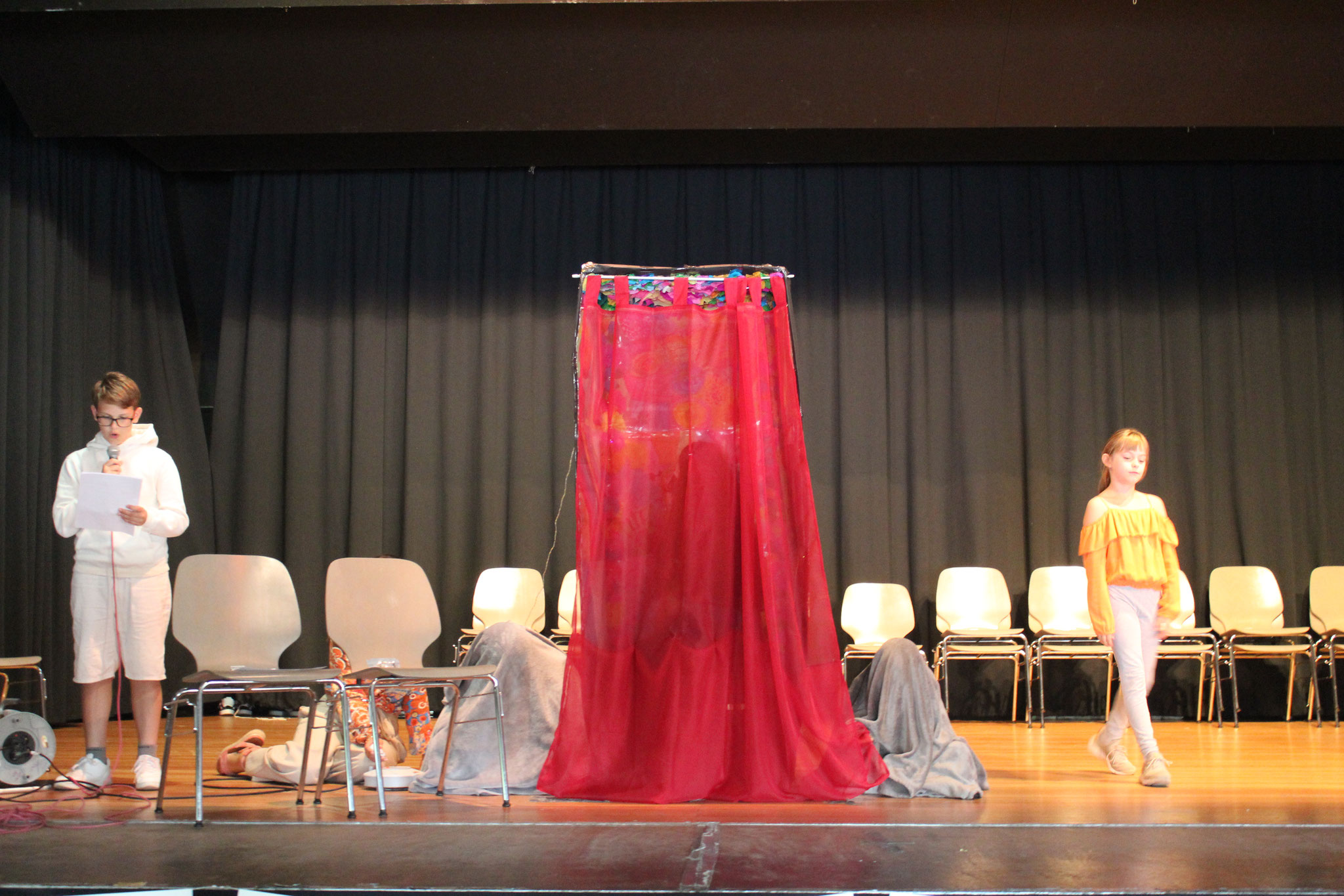 Die magische Box, ein selbst erstelltes Theaterstück