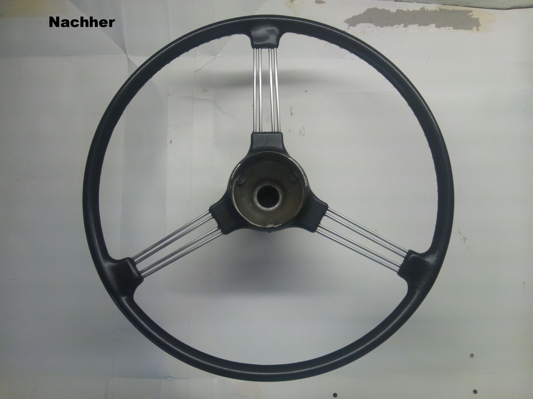 Holz Lenkrad Restauration & Färben - Bundesweite Lederreparatur aller Art