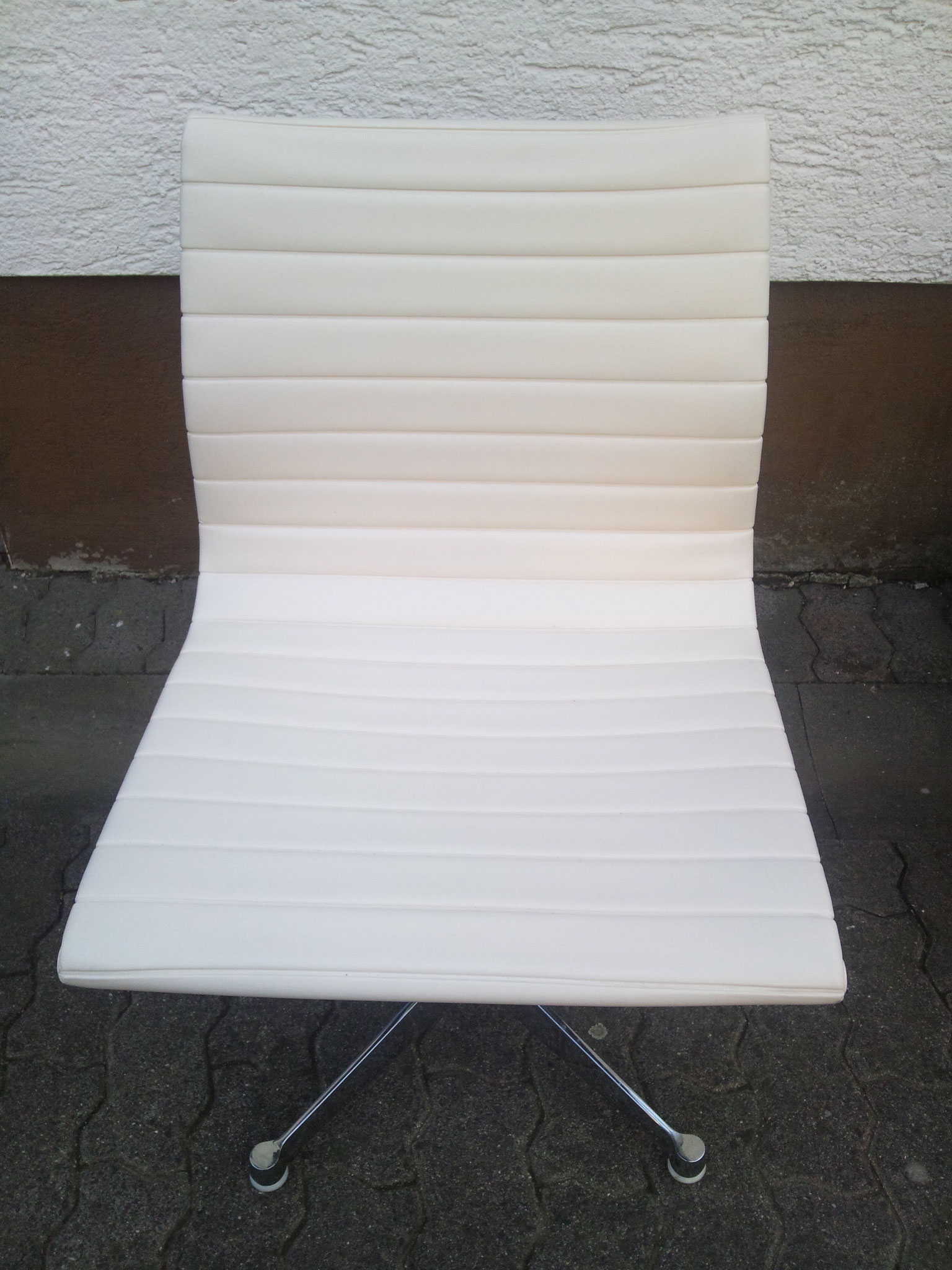 Lederstuhl Reinigung (nachher)