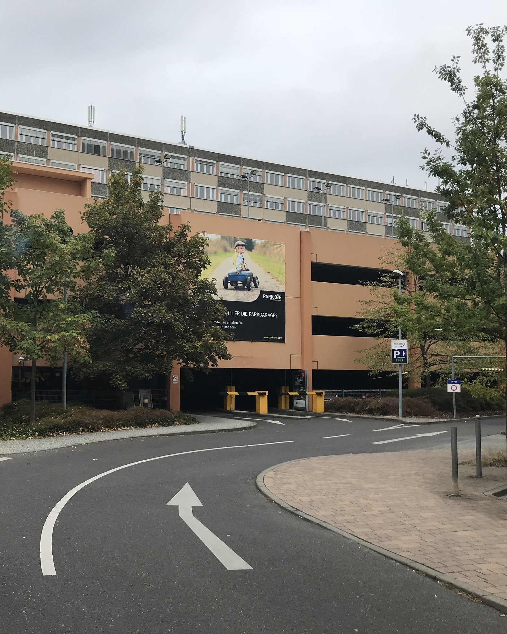 Parkhaus Karstadt Zentrum - Park One GmbH