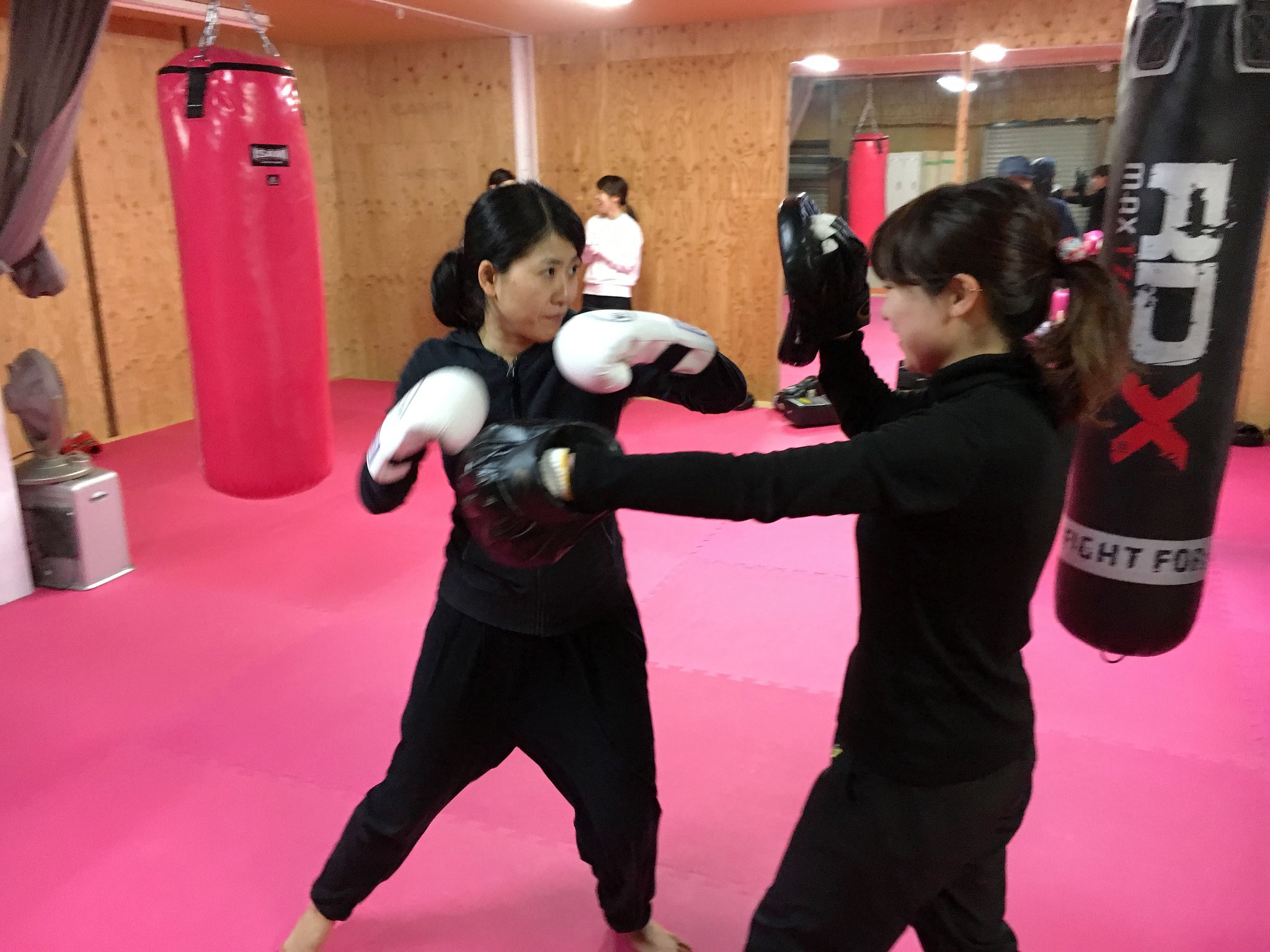 SAMURAI GYM サンドバッグ　約30kg　新品未使用 サンドバッグ ボール型 SAMURAI GYM 30kg以上 新品未使用 2025年