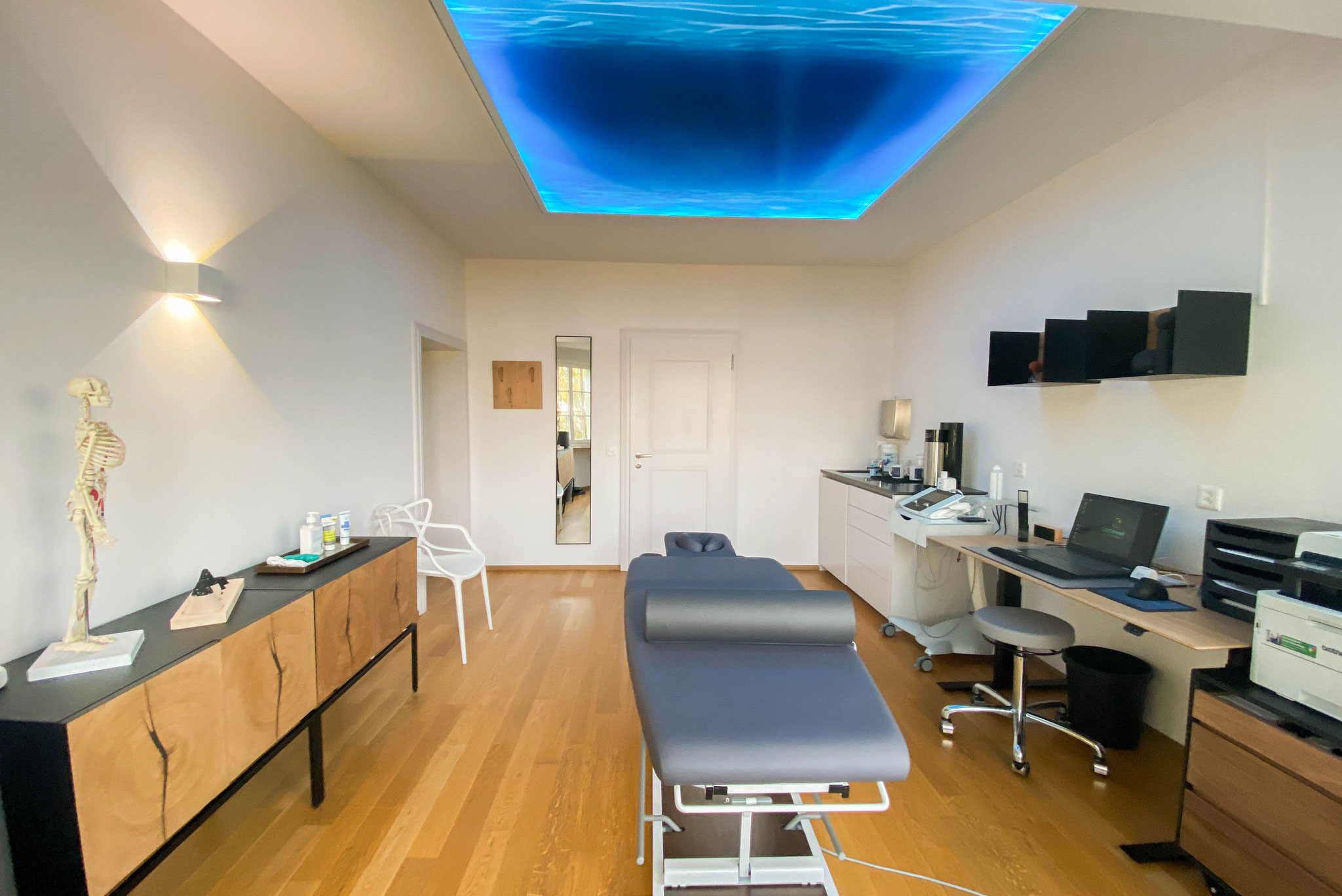 die schöne Spalen Praxis - Behandlungsraum 1