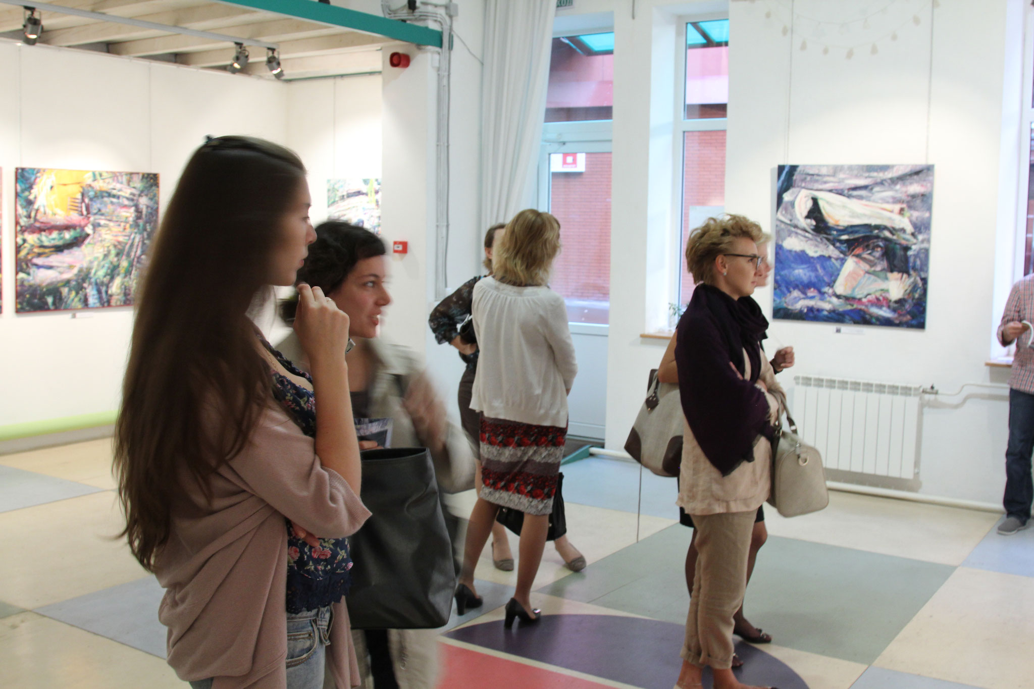Vernissage in the gallery Art Colony. Red October, Moscow, 11.08.2011 