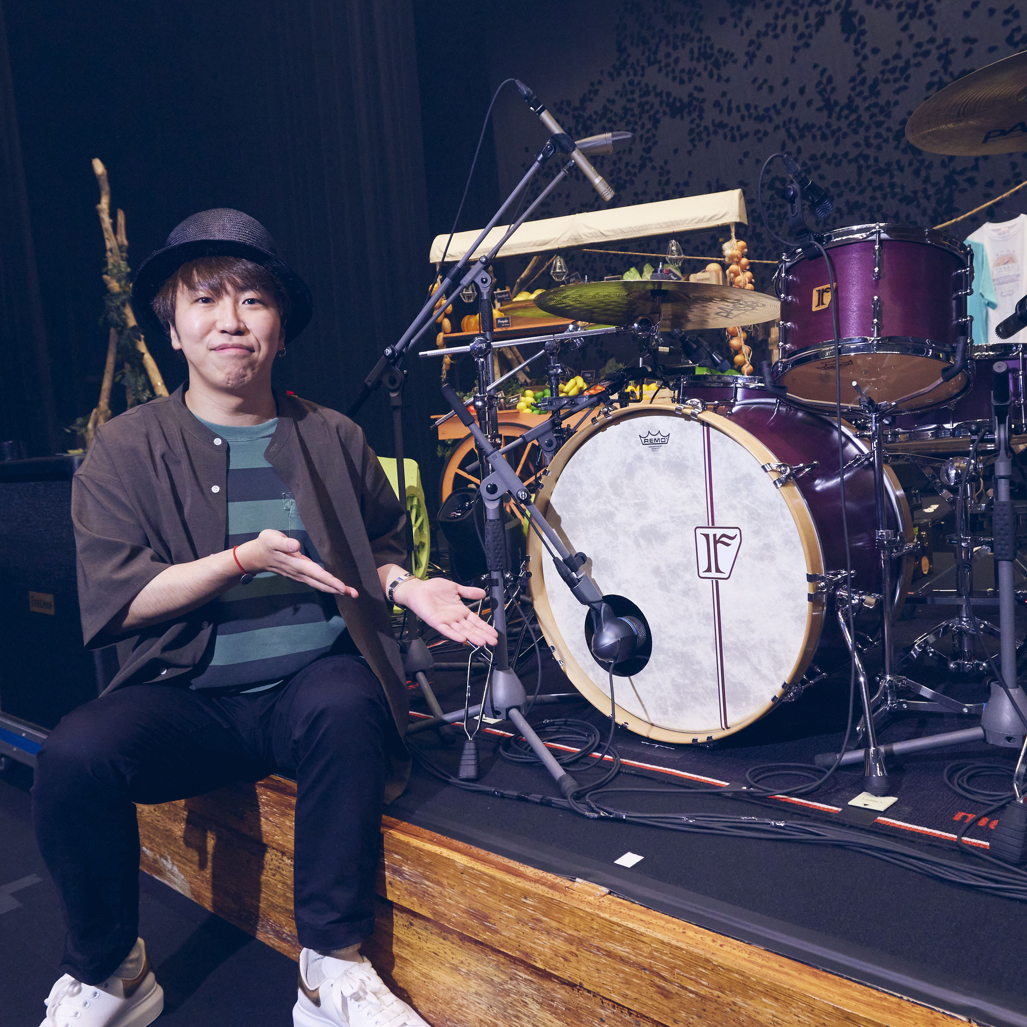 荒井智之 [sumika]  Custom. Maple 8ply / 22"x15" BD , 12"x8" TT , 14"x13" , 16"x15" FT , #11. Maple 10ply / 14"x5.75" , #19. Cast Bronze / 14"x4" SD