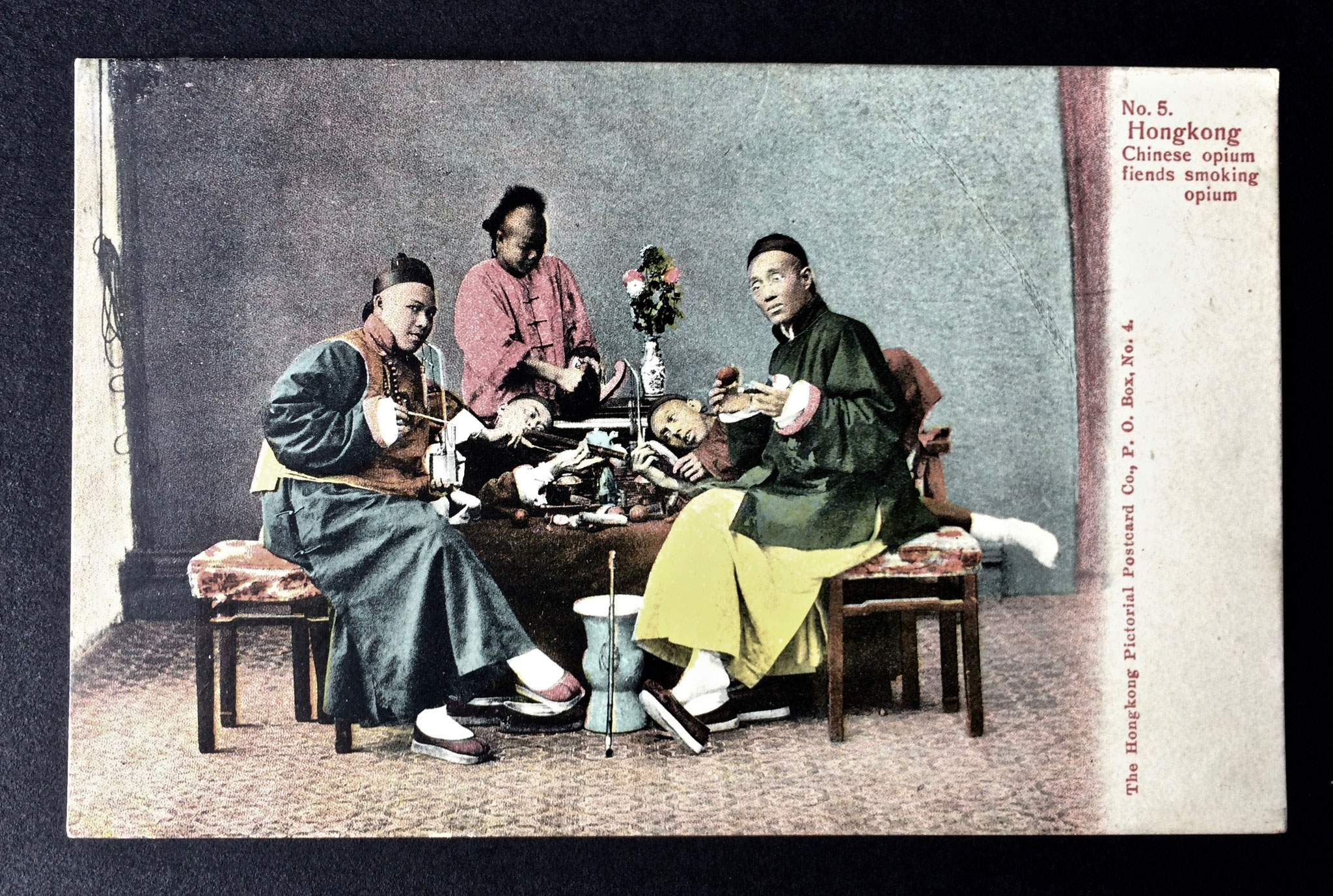 HK opium smokers postcard (–> Books and documents)