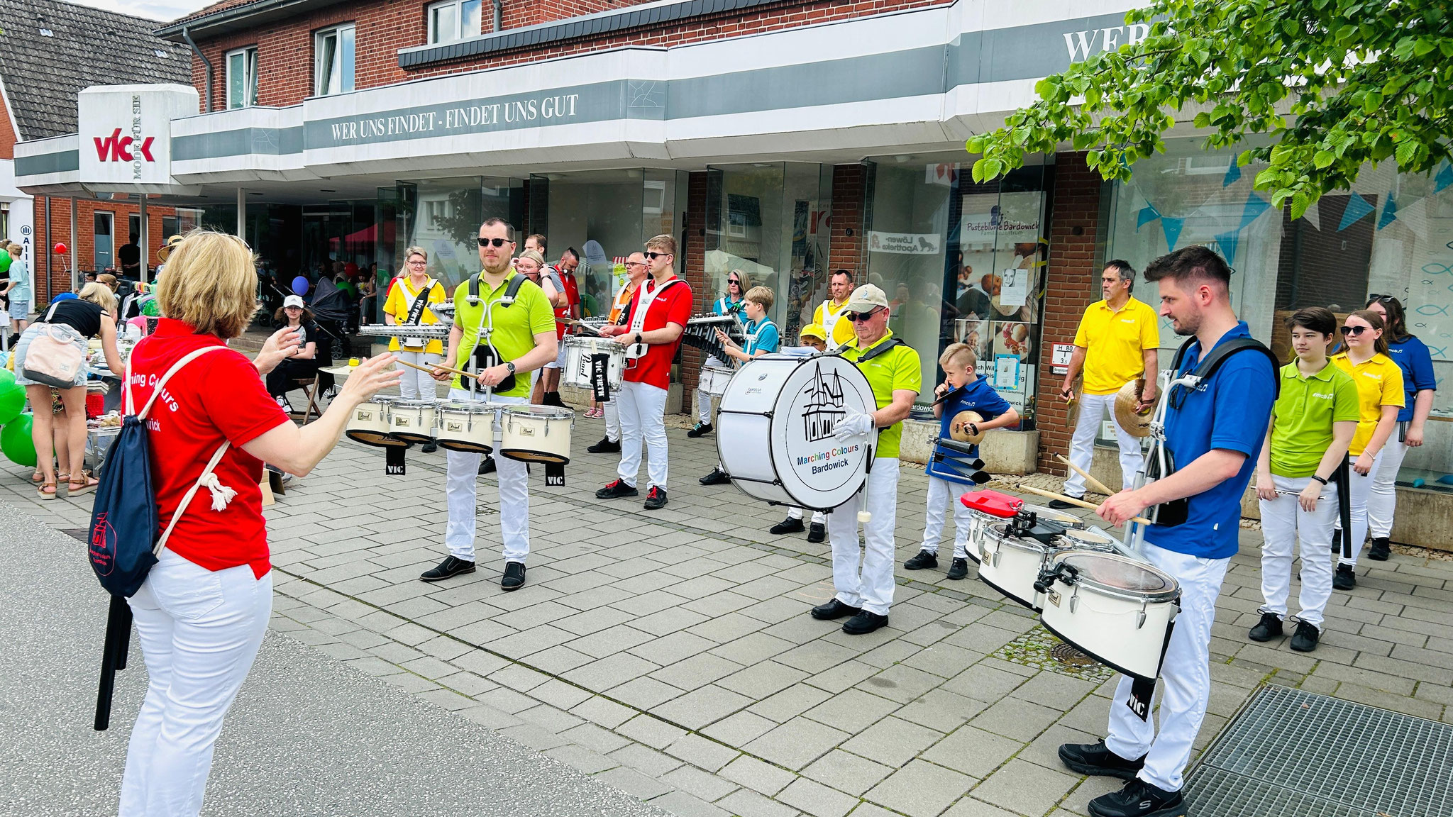 Maifest in der Pieperstraße Bardowick, 22. Mai 2024.