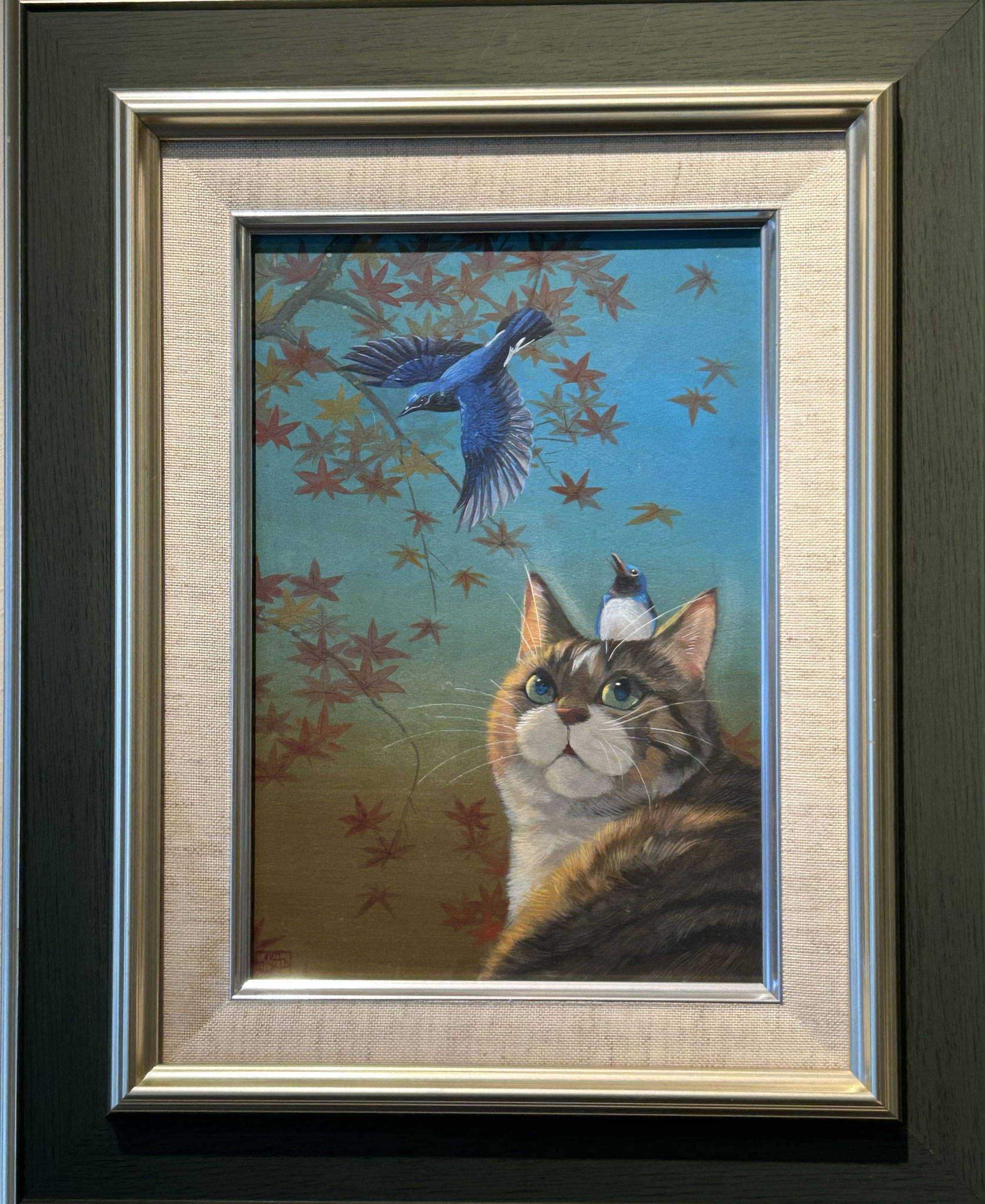 「猫と紅葉小禽図」松本亮平　（アクリル、板）　SM(22.7×15.8cm)