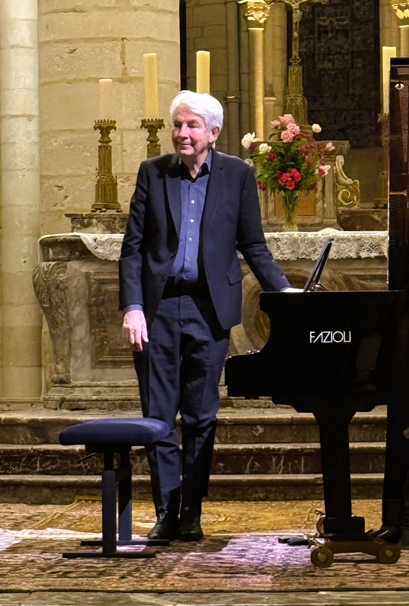 Jean-Philippe Collard interprète pour la première fois Jean-Sébastien Bach, Maurice Ravel et Serge Rachmaninov sur un piano venu tout droit de Venise...