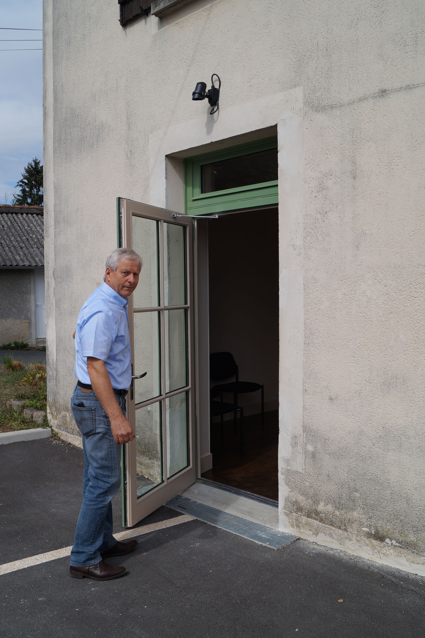  Éric Assier ouvre la porte d'un autre projet achevé.