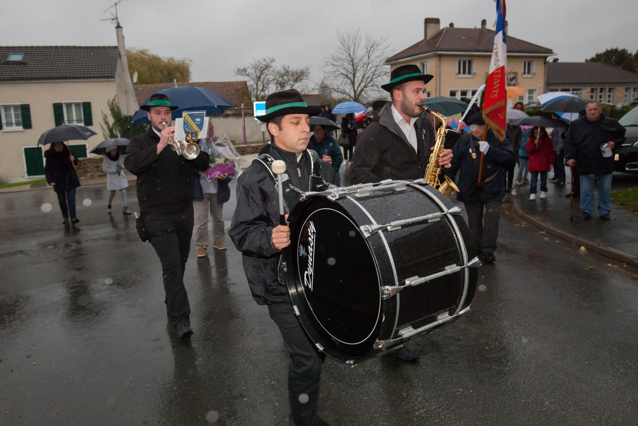 Des membres de la Batterie-Fanfare de Neuilly-Saint-Front ont accompagné la cérémonie.