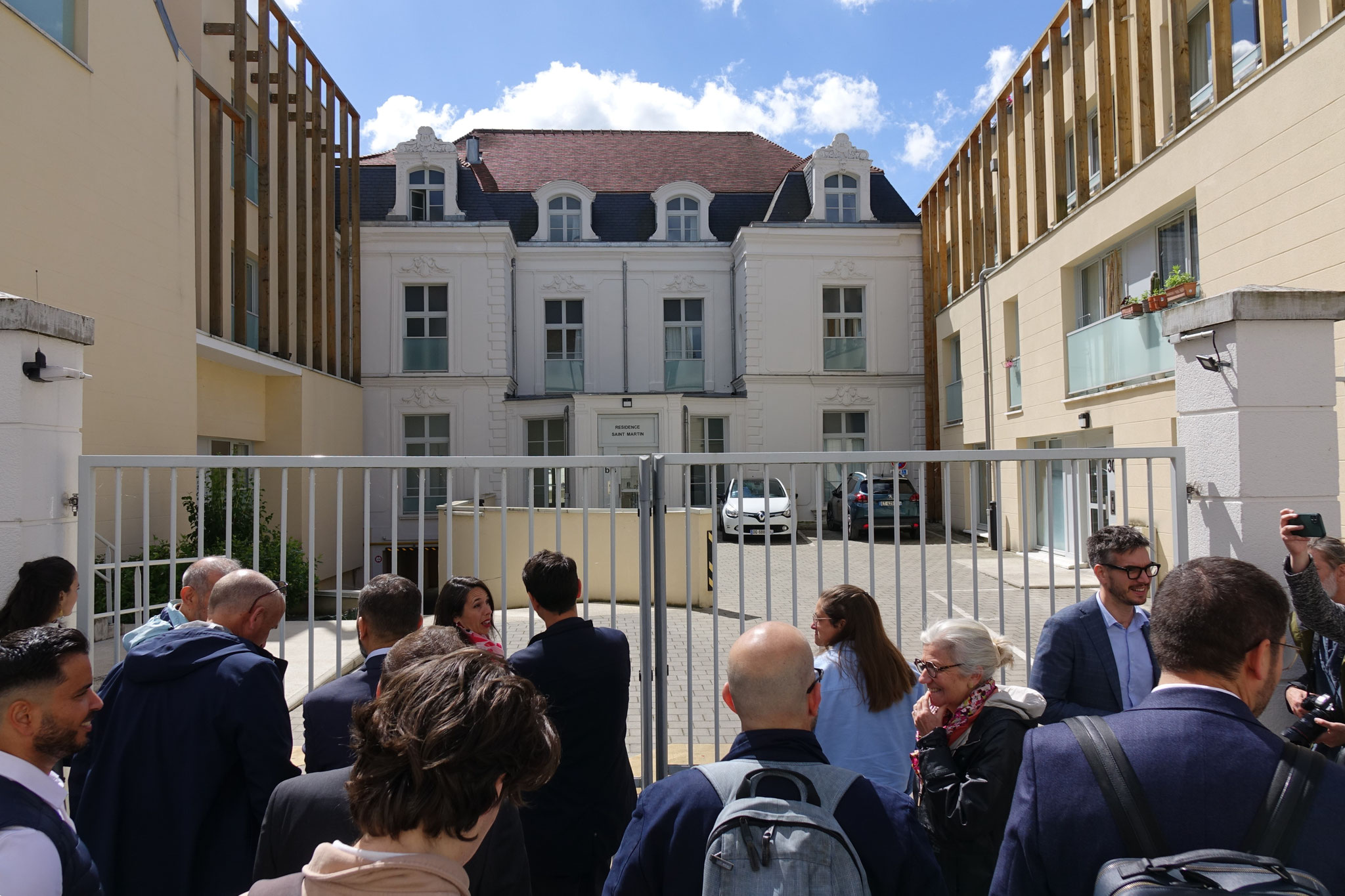 28 Rue Saint-Martin : l'ancienne clinique Saint-Martin transformée en une résidence de 33 logements.