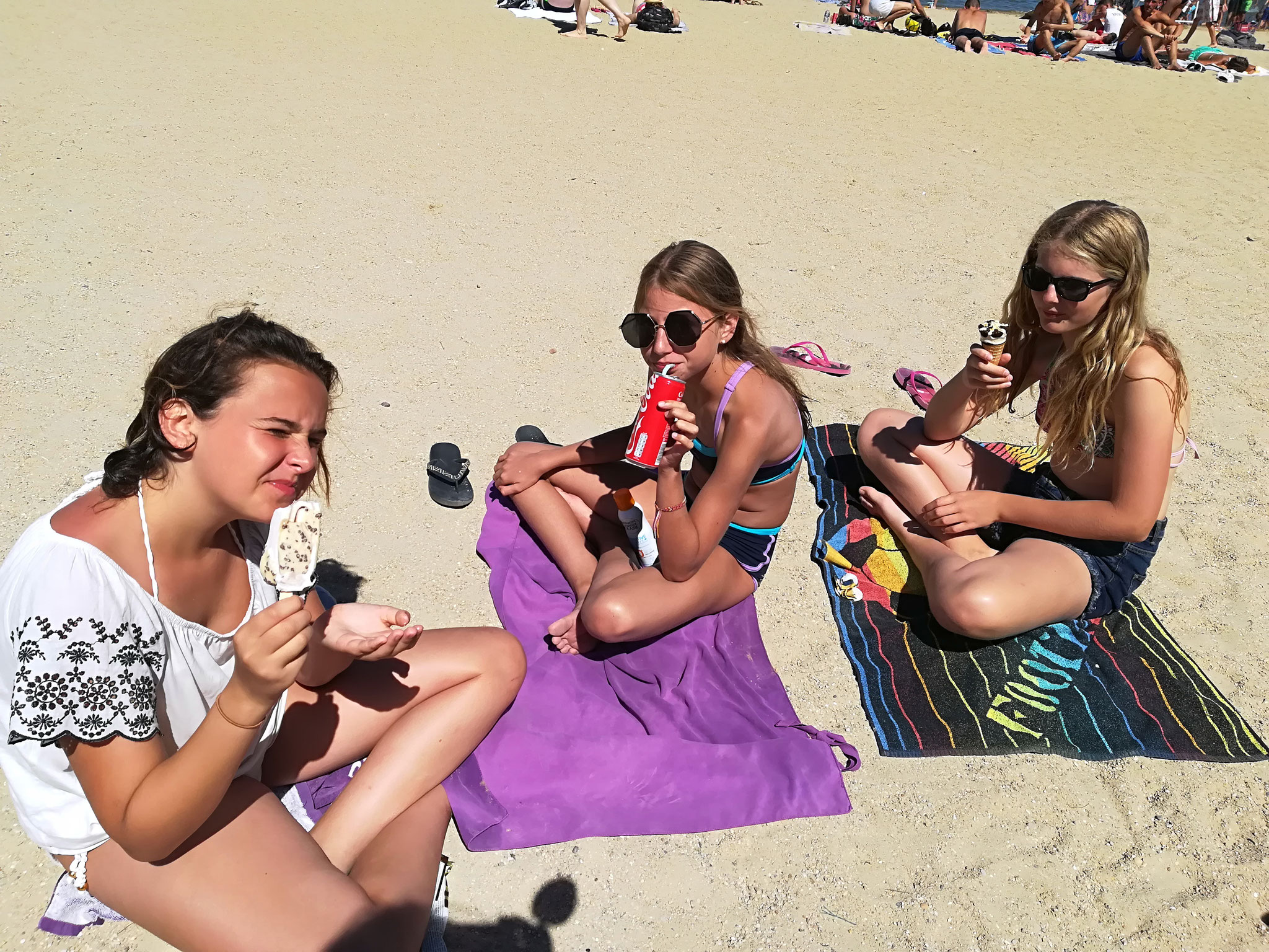 glace sur la plage -mini camp plaine tonique 