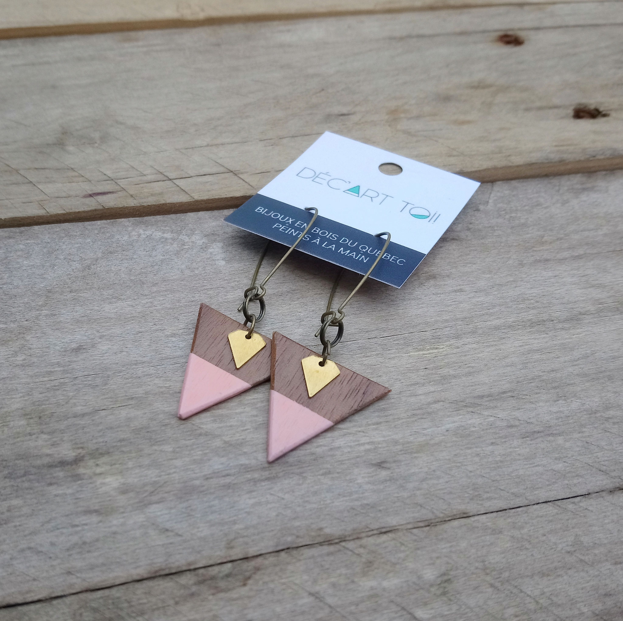 Boucles d'oreilles triangles avec diamants de laiton doré