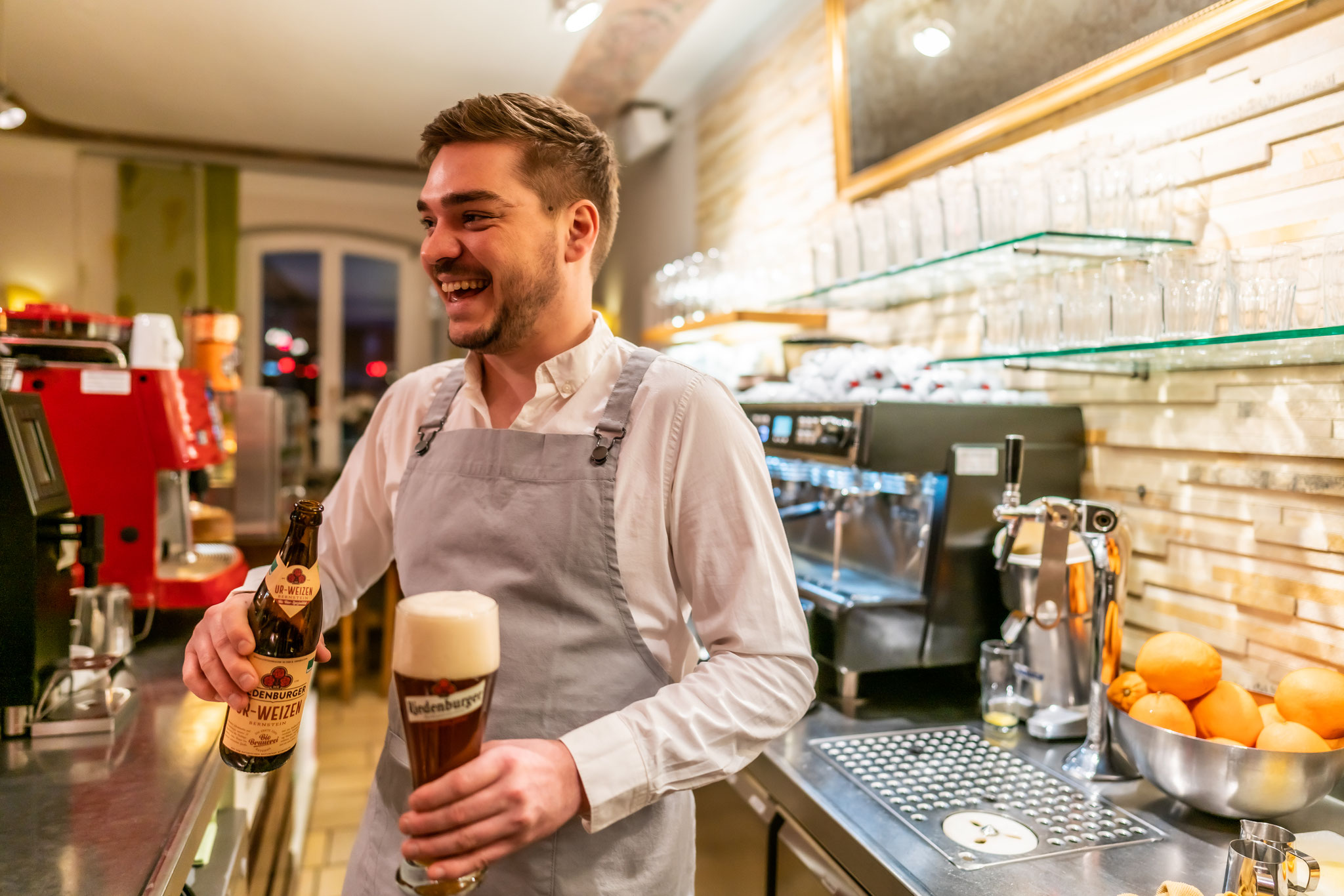 Cafe & Vegetarisches Restaurant Vor Ort Vegetarisches Restaurant - Vor Ort