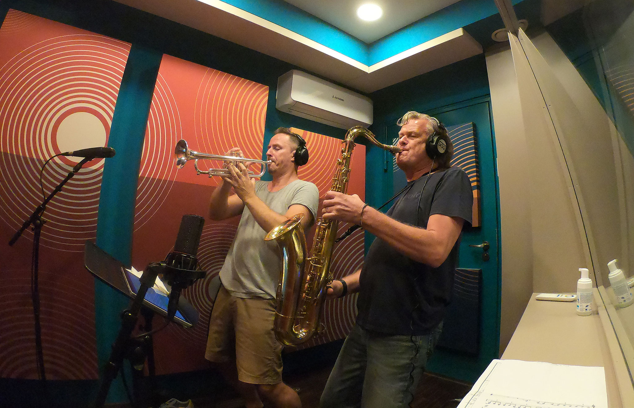 mit Dirty Old Men im Studio - SAE Wien 1010 - Juli 2020