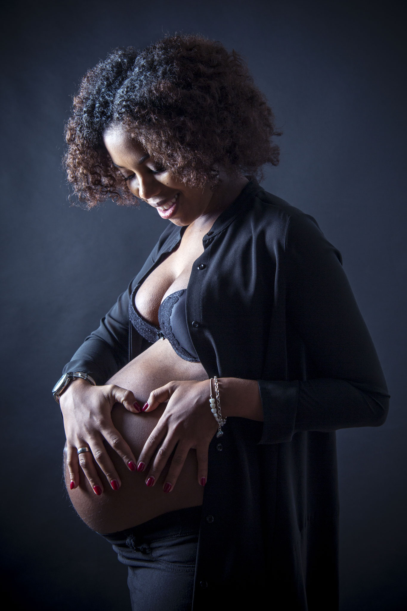 Schaffhausen Fotograf Schwangerschaft Babybauch Maternity