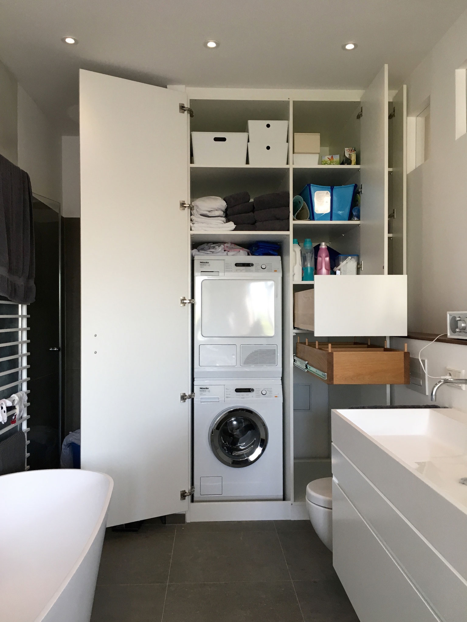 Einbauschränke im Badezimmer, Badezimmerschränke - DER-EINBAUSCHRANK.DE