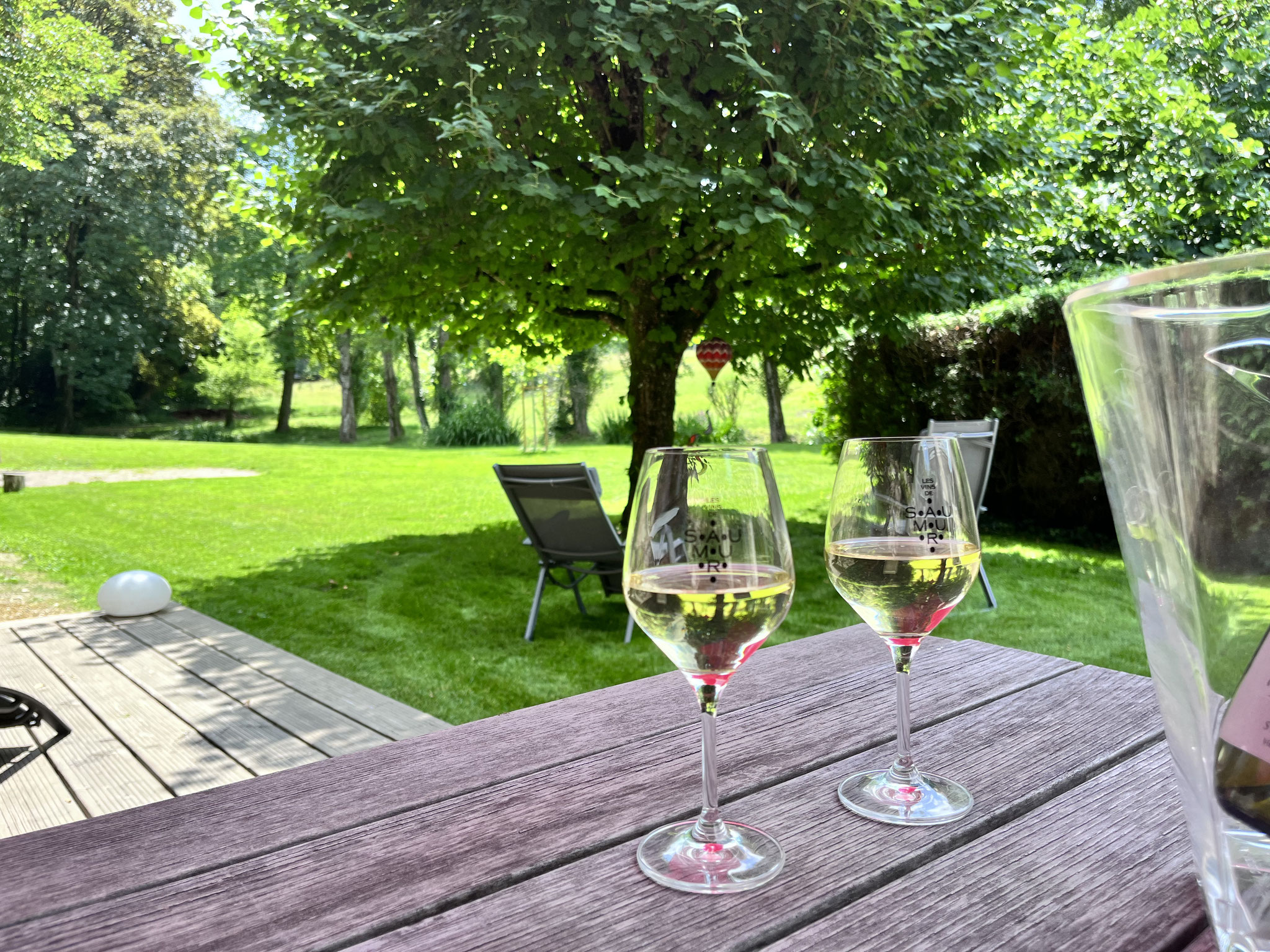 gemütliche Terrasse & Ausblick ins Grüne