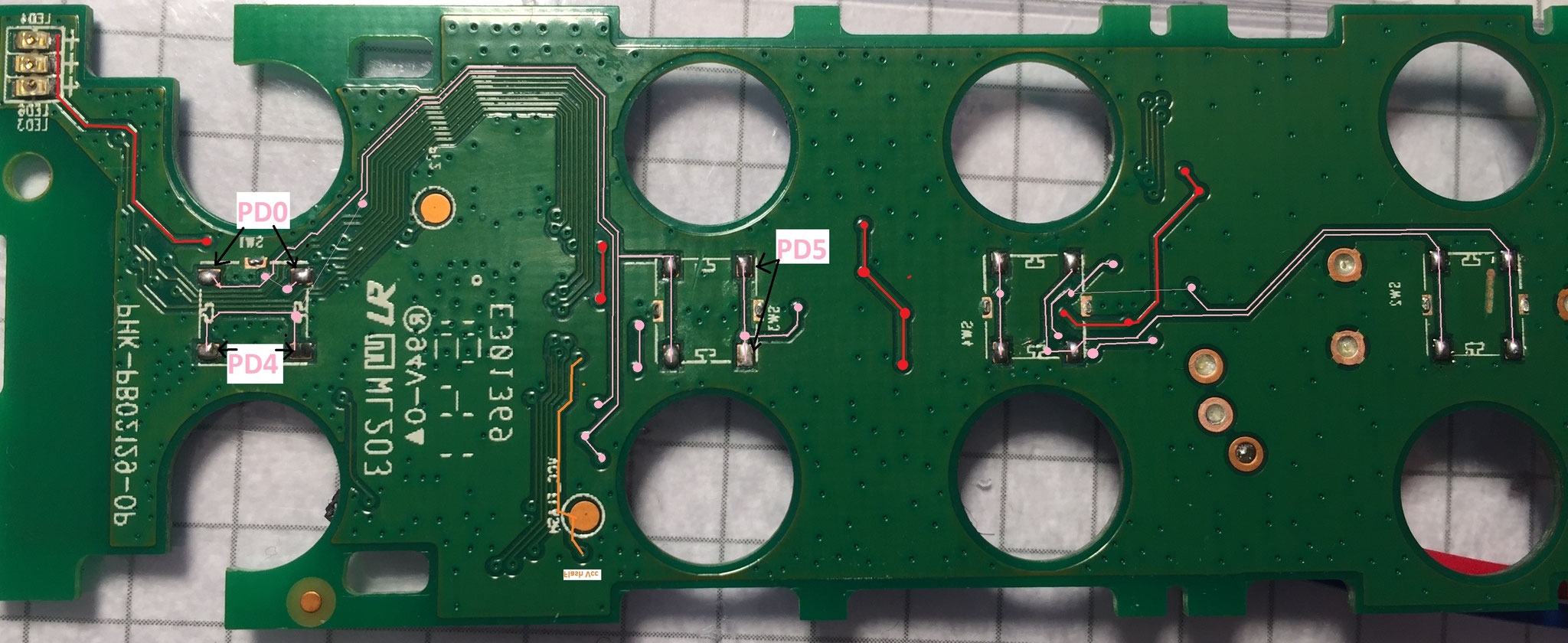 BOTTOM Layer (mirrored for better top/bottom tracking)