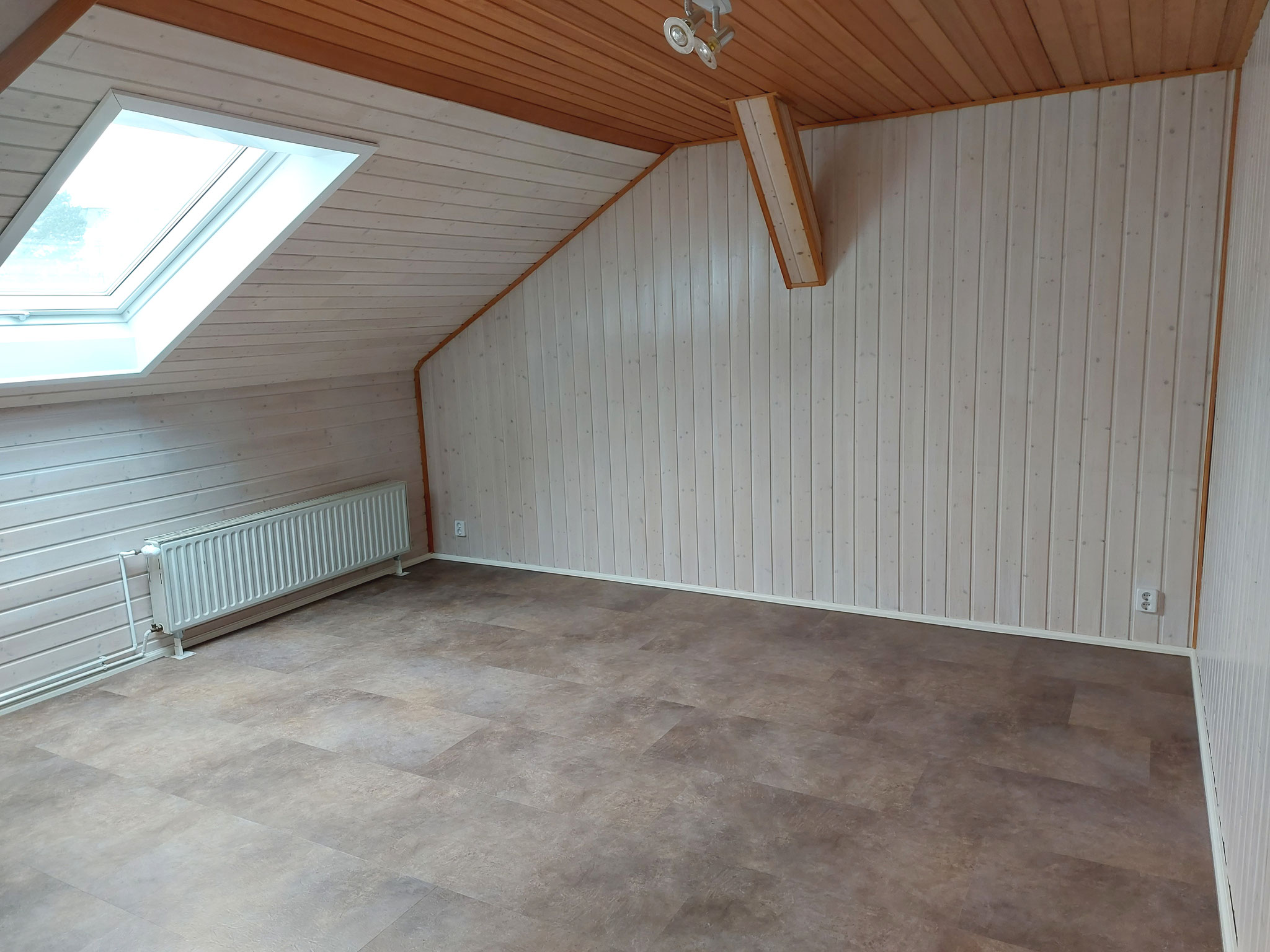 DG Wohn-/ Arbeits- oder Kinderzimmer