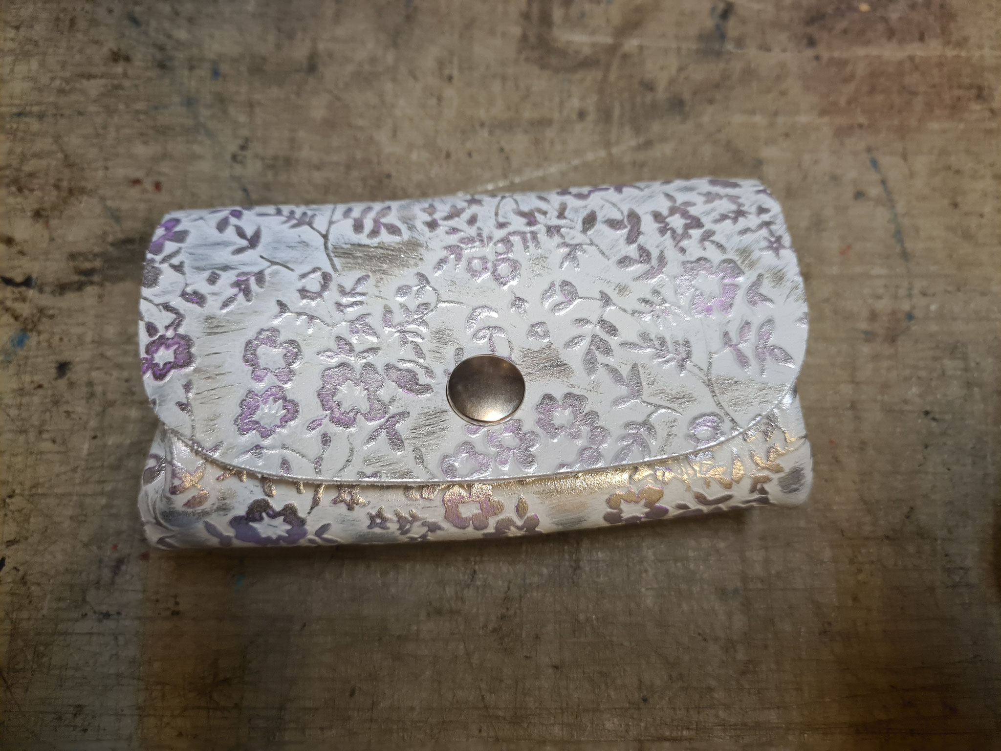 Argent violet