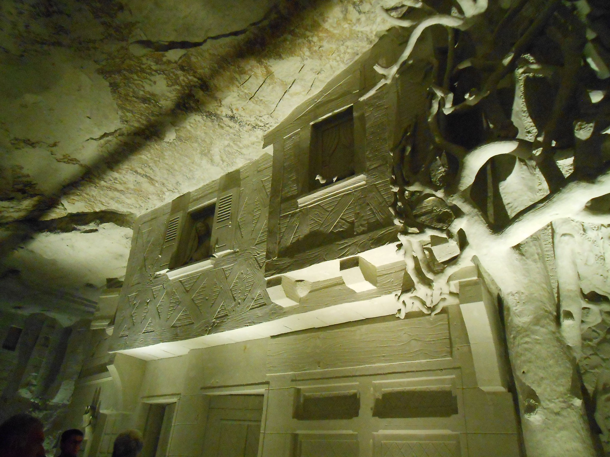 Visite des caves troglodyte des Roches (Champignonière)