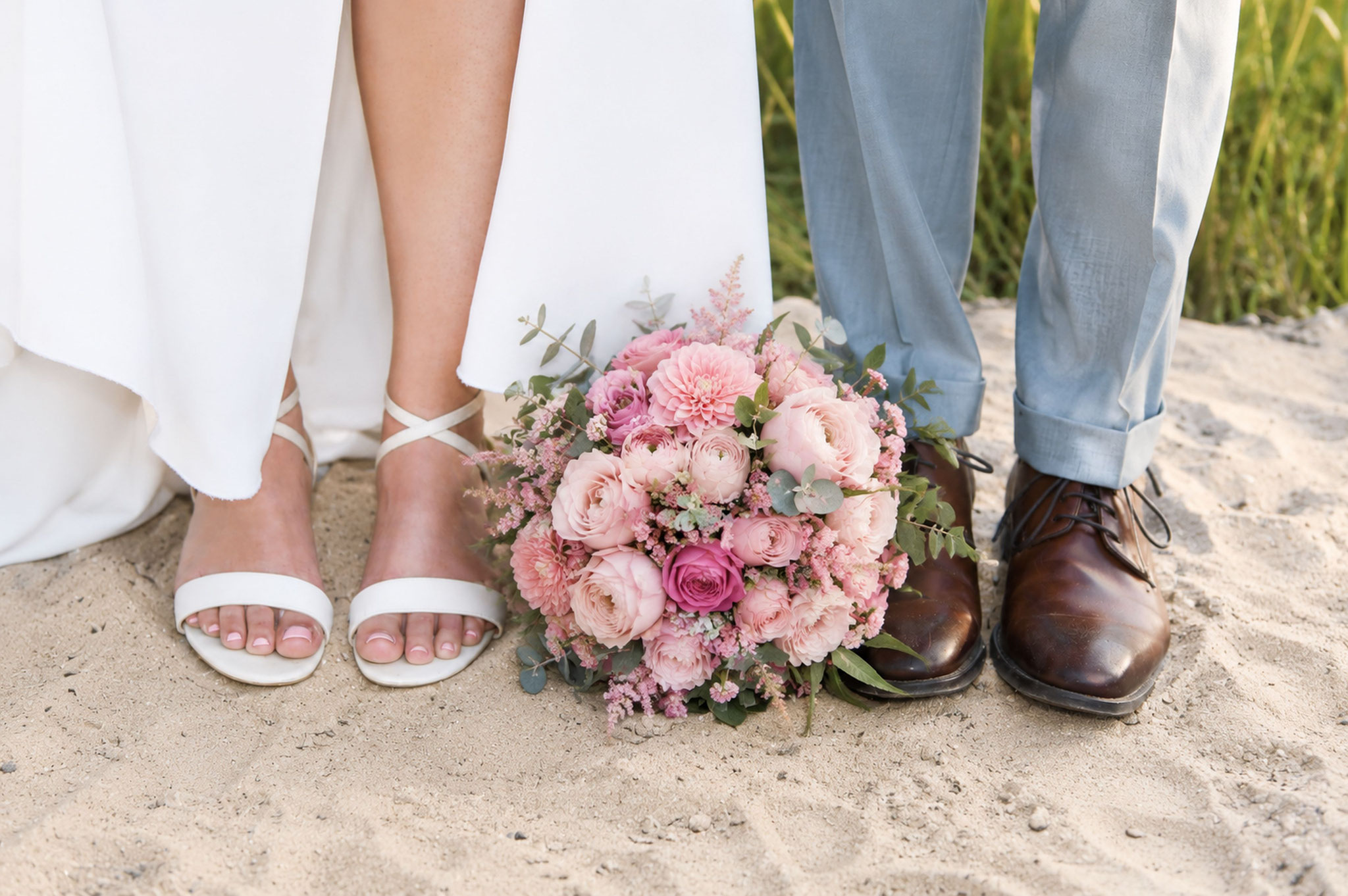Schuhe vom Brautpaar - Fotograf für Hochzeit in Bielefeld