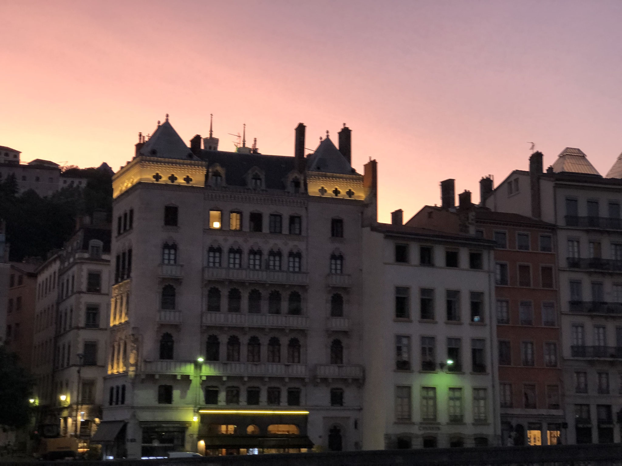 Lyon@tiegel-reisen.de
