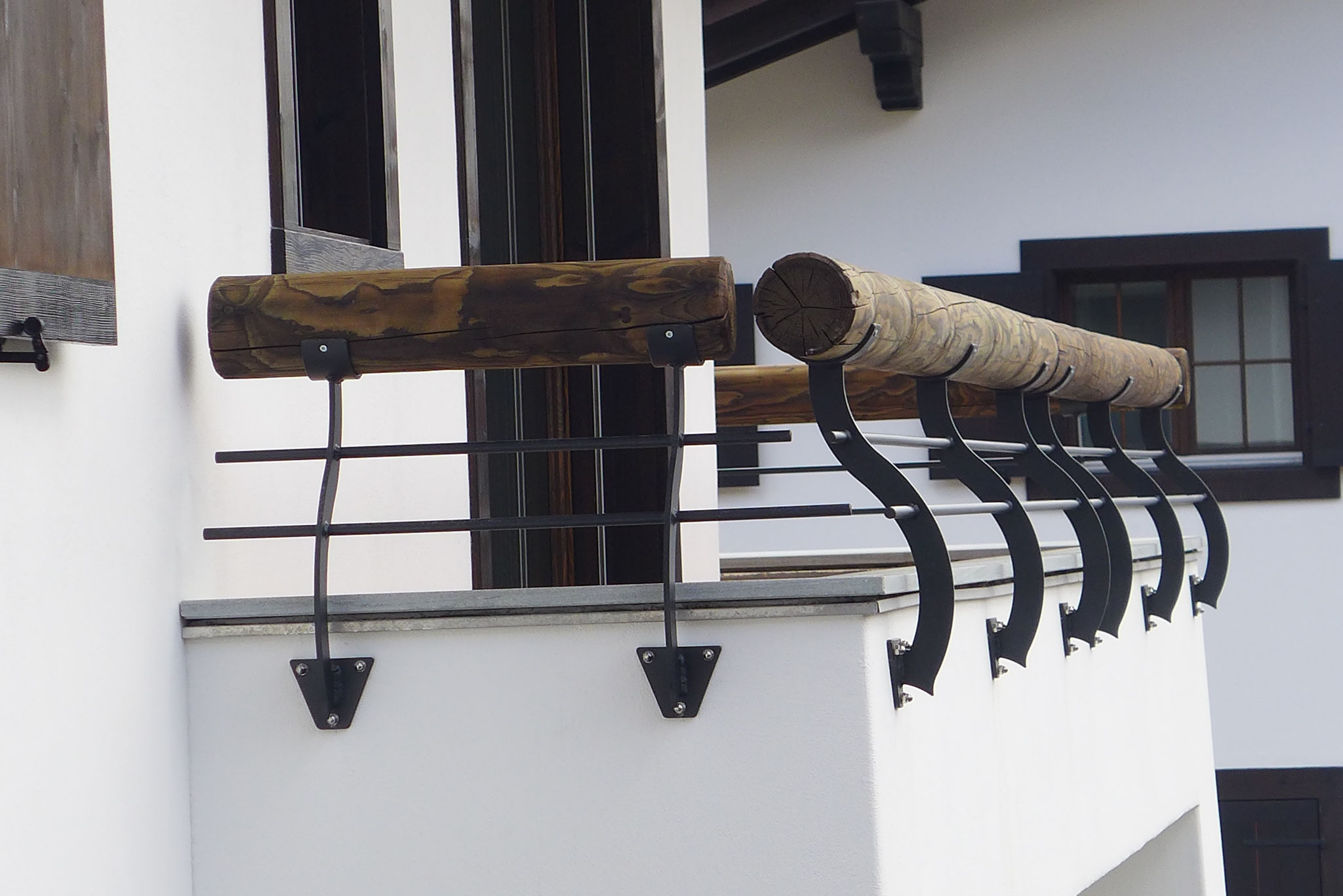 Geländer auf Balkon Brüstung 