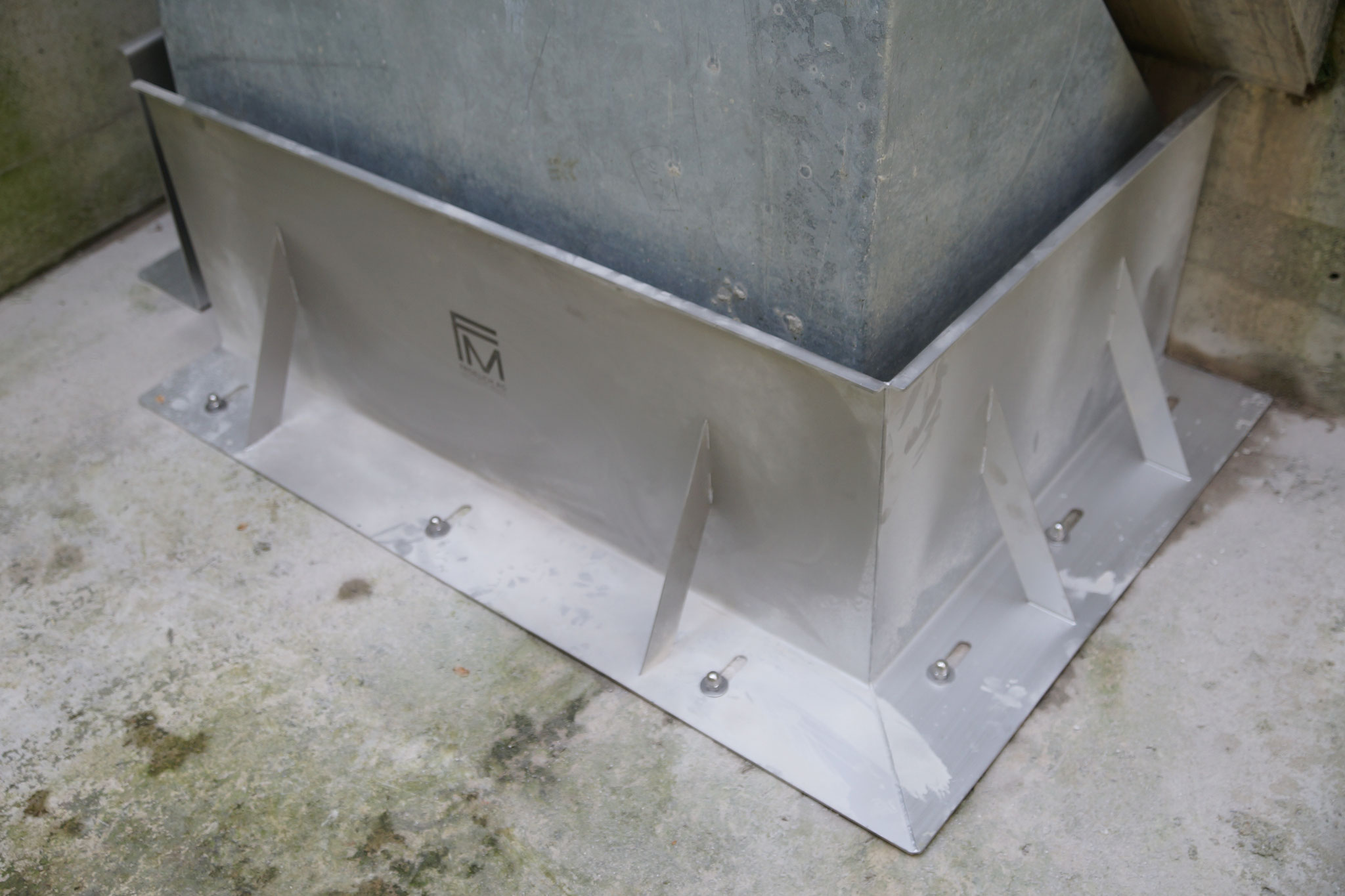 Hydraulische Barriere in einem Fischzählbecken