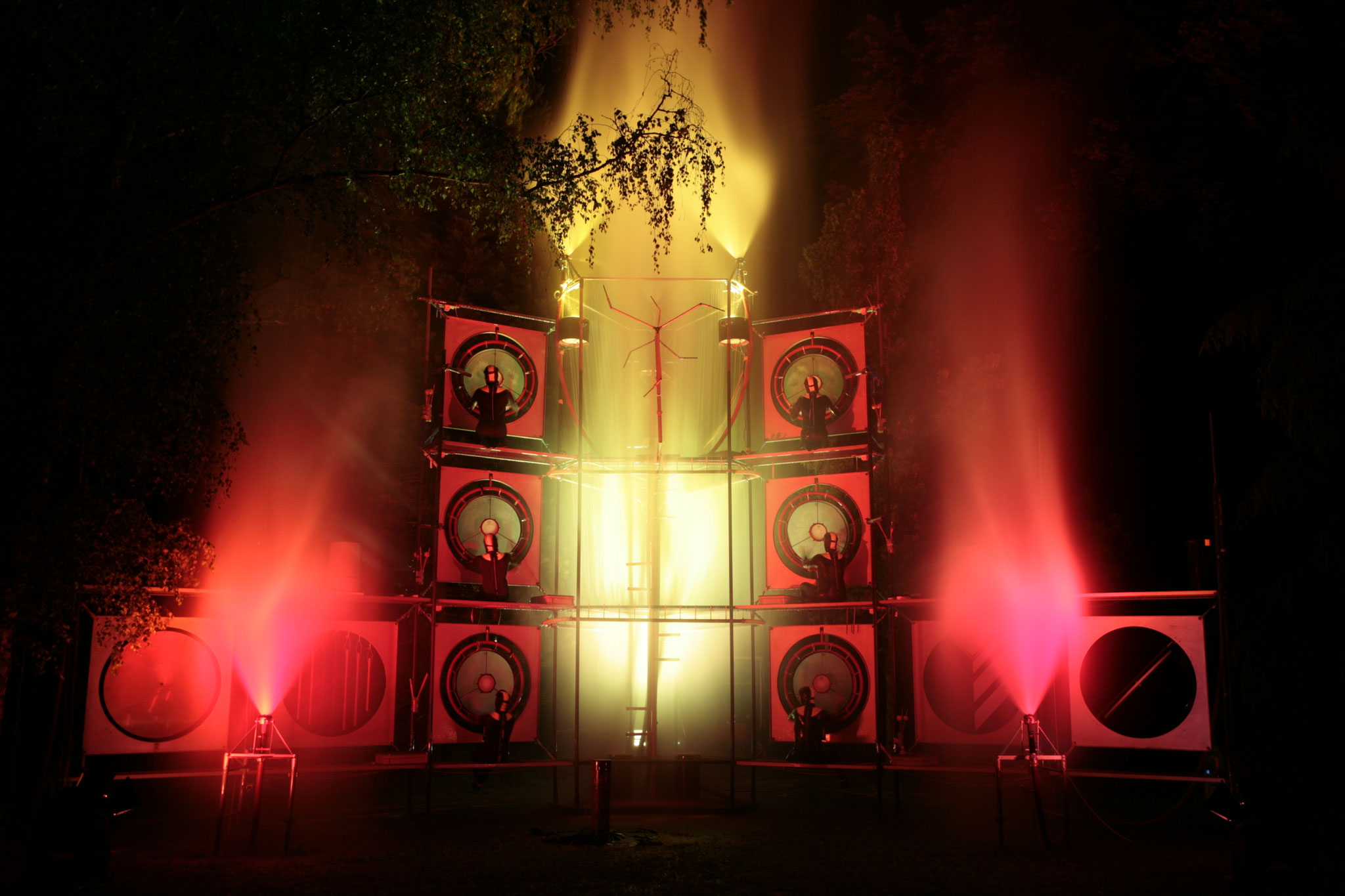 Fontain Bleu, Kunstinstallation