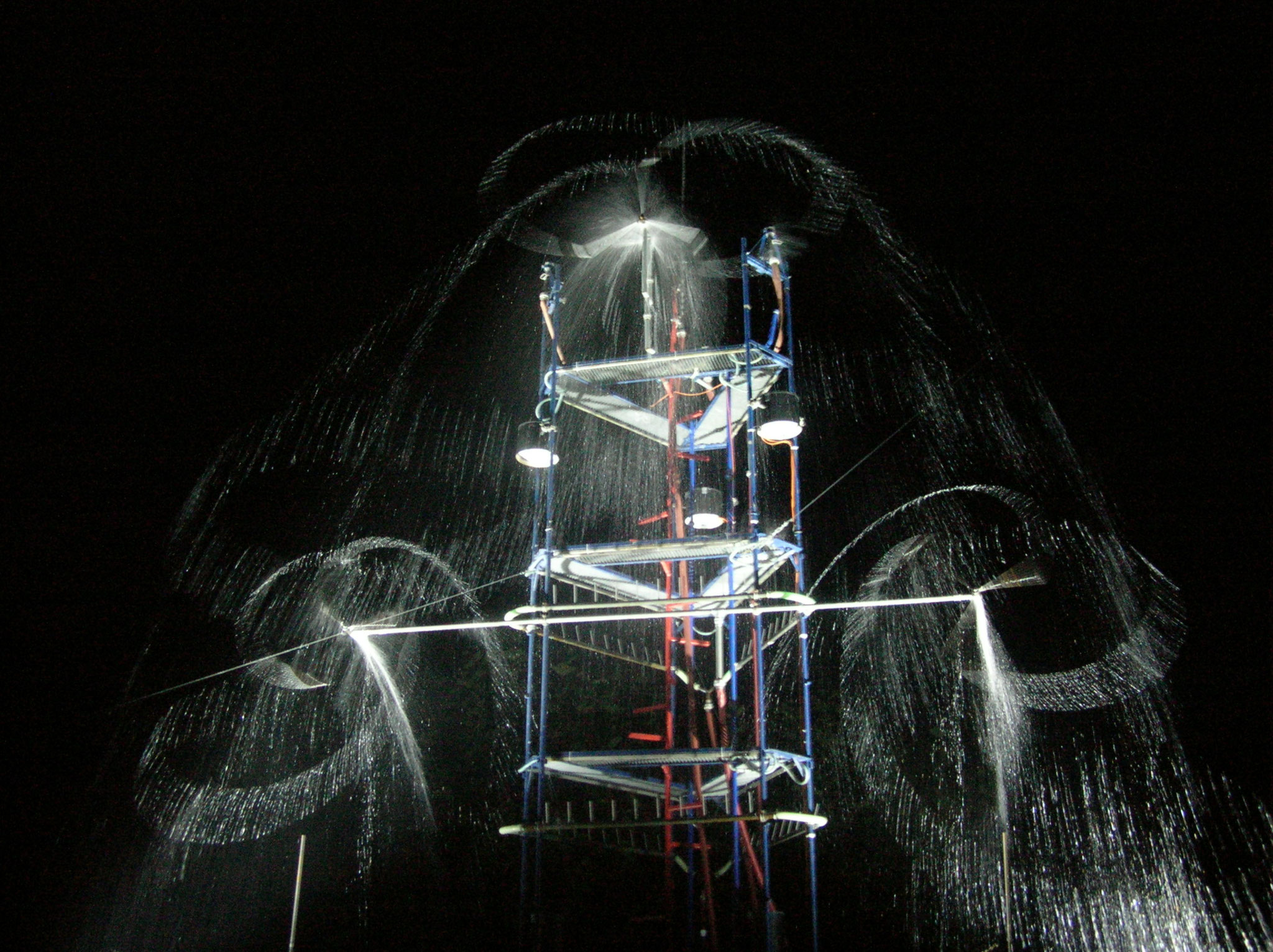 Fontain Bleu, Kunstinstallation