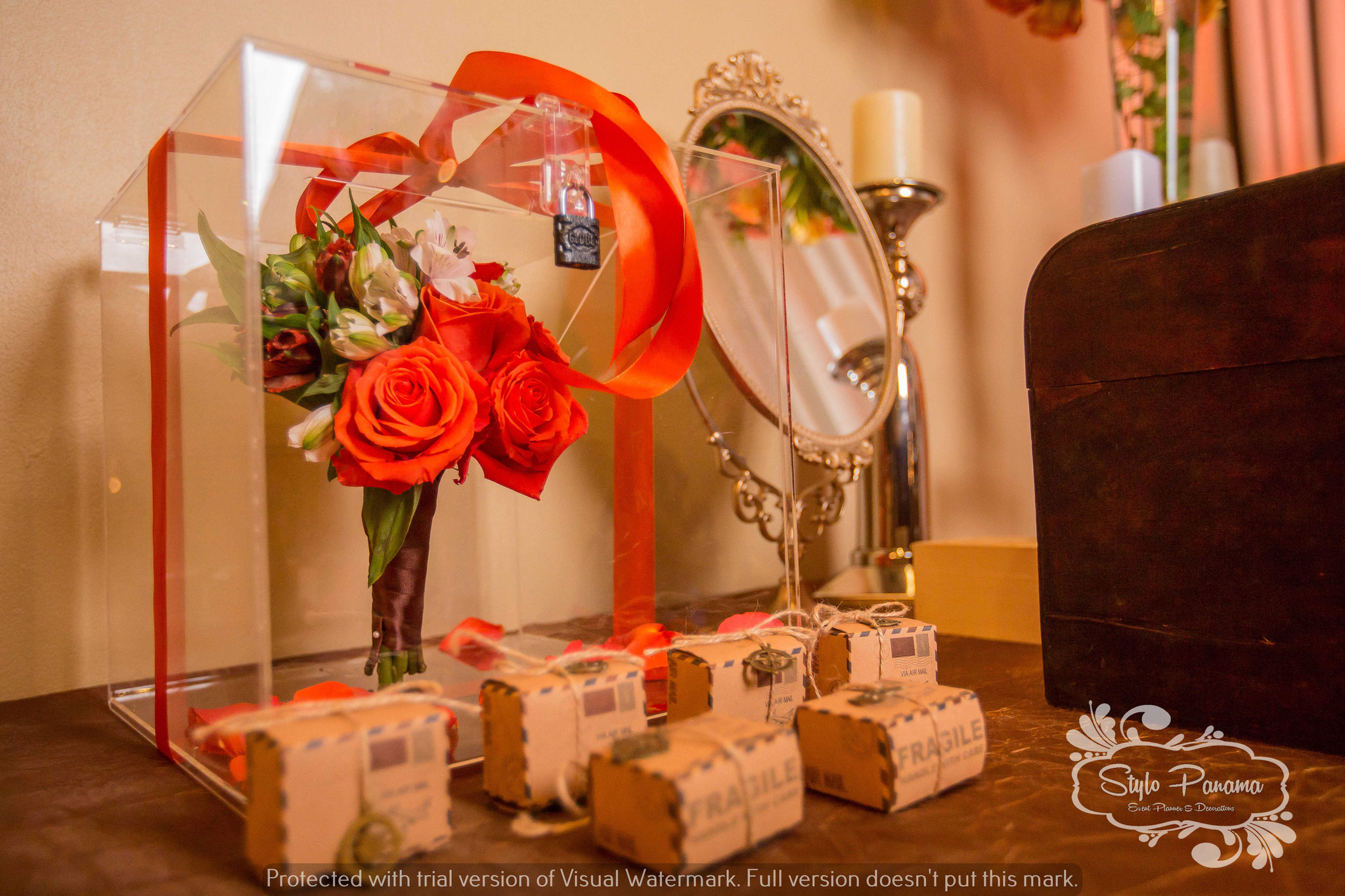 17. Se coloca en la mesa de regalos o de entrada para que todas la vean durante la recepción