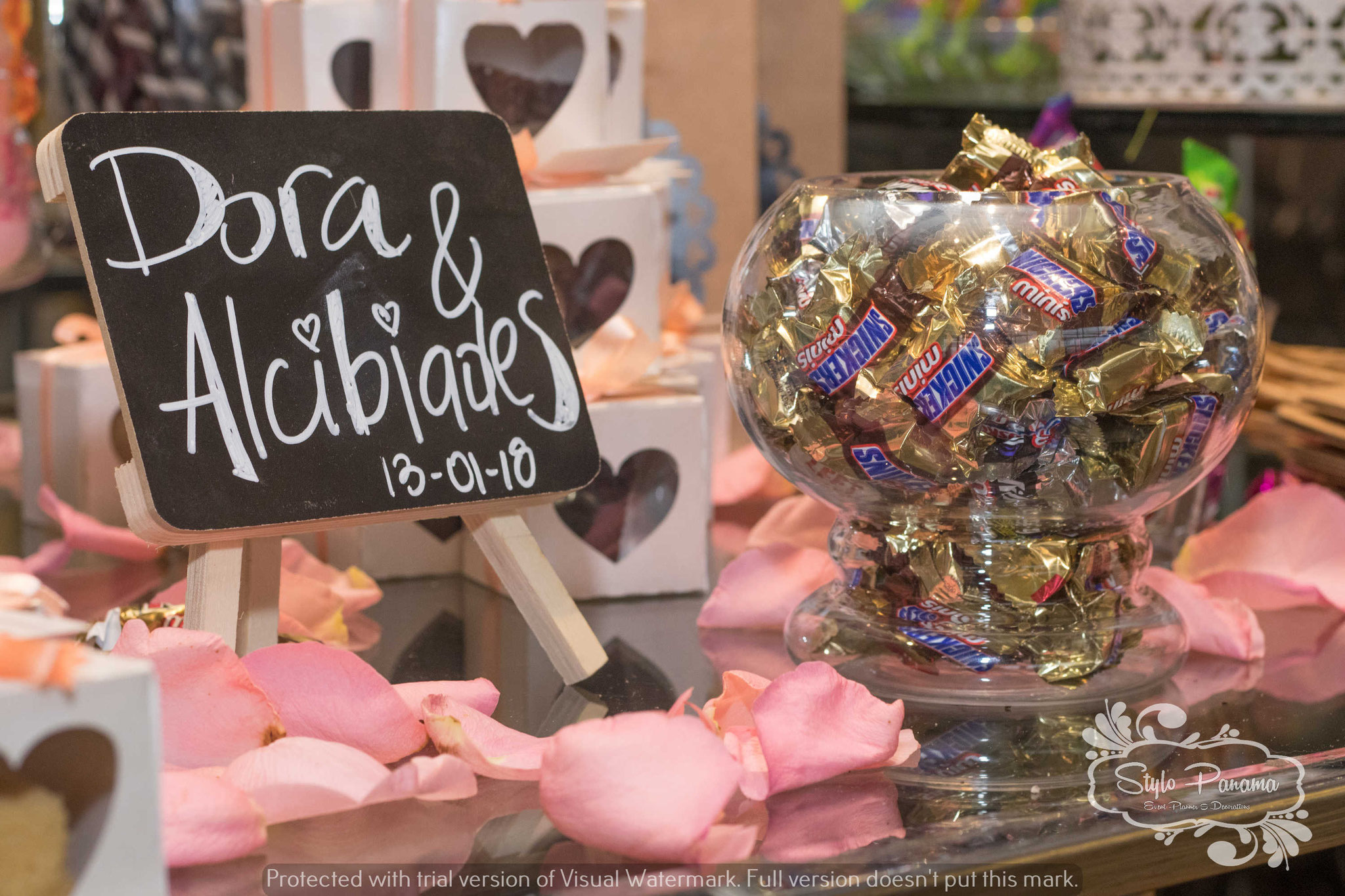Candy bar de chocolates, marshmallows, gomitas, chicles, de todo dulce! estilo vintage