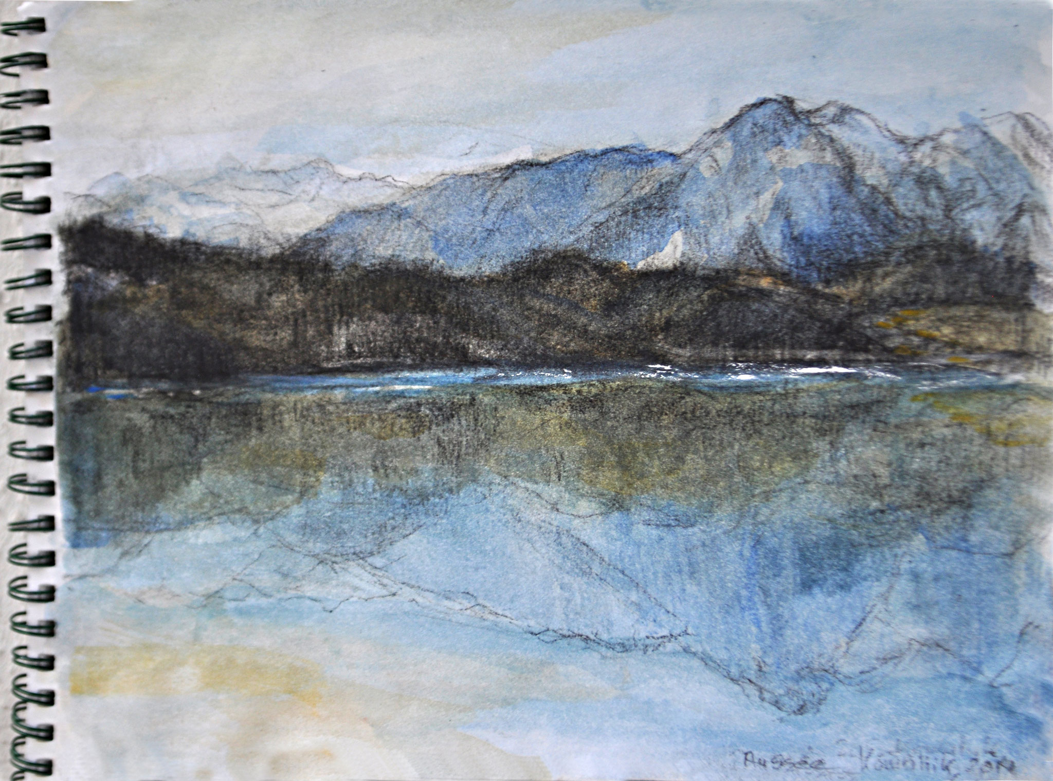 Altausseer See, Spiegelung. Steirisches Salzkammergut. Skizze. Aquarell und Kohle auf Papier, 2011. Format: 24 x 18 