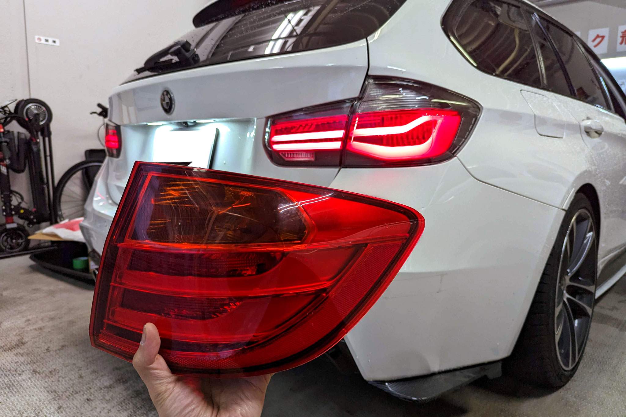 BMW F31 320d 純正後期M Performanceブラックラインテールライト BMW F31 320d 純正後期M Performanceブラックラインテールライト