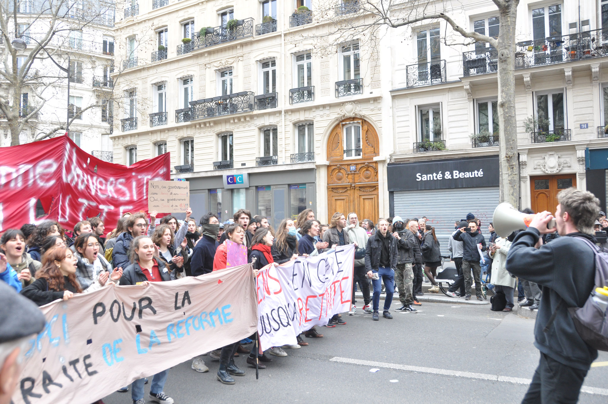 28 mars 2023 manifestation contre la réforme des retraites, République-Nation