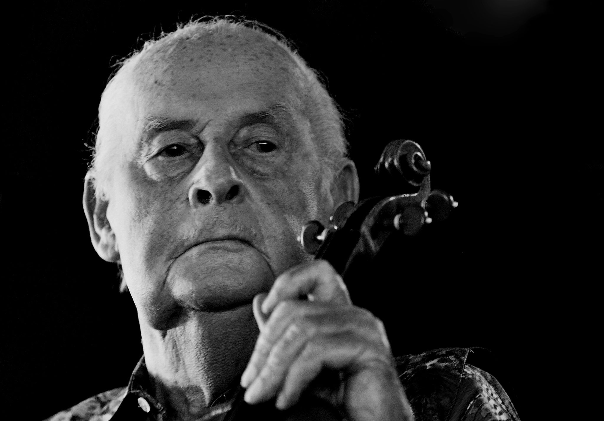 " le jazz c'est  ce qui nous permet d'échapper a la vie quotidienne "Stéphane Grappelli (Photo F. Fourcade)