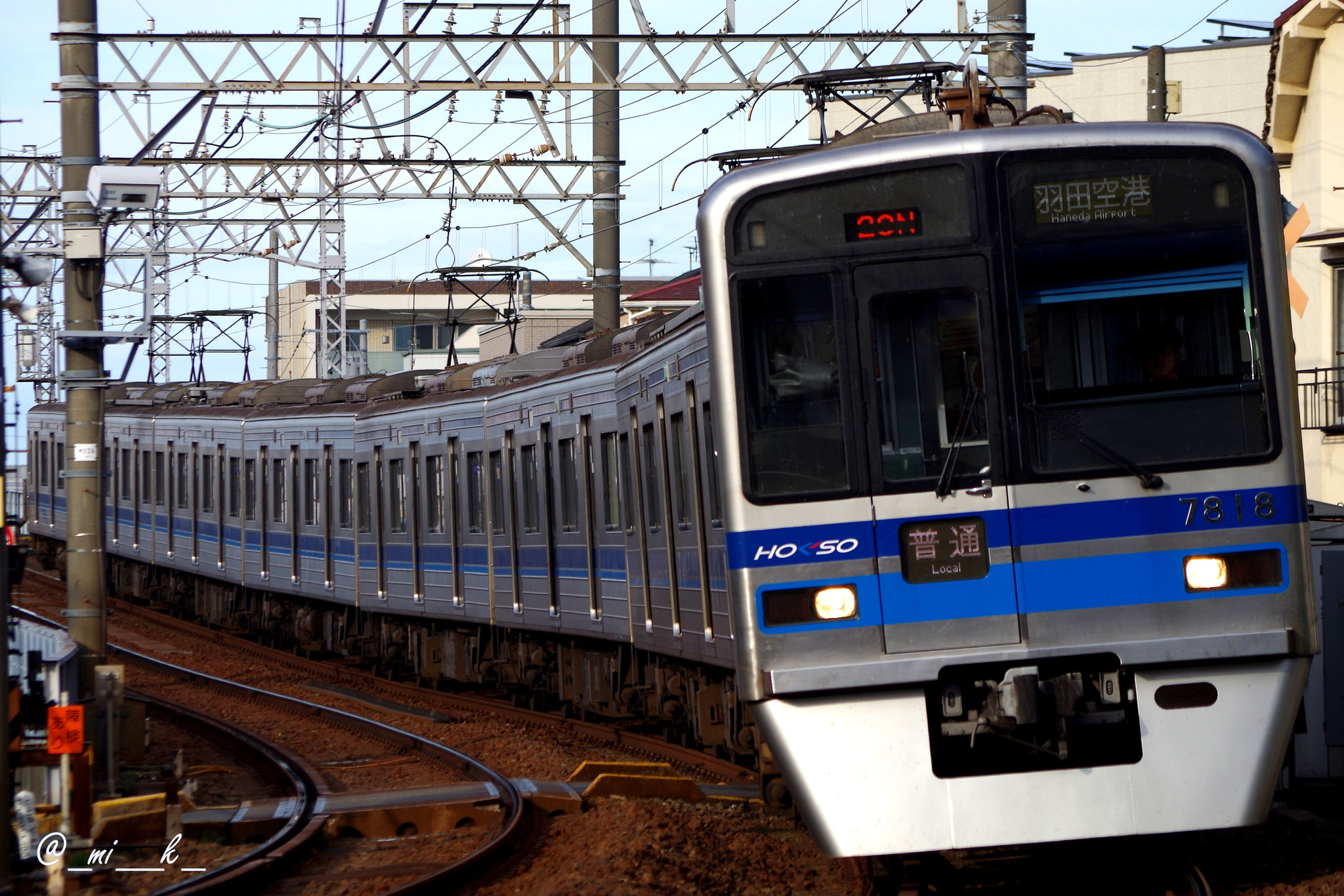 リース車を含め、本数がじわじわ増えている7300形。北総最古参だがまだまだ活躍は続く。