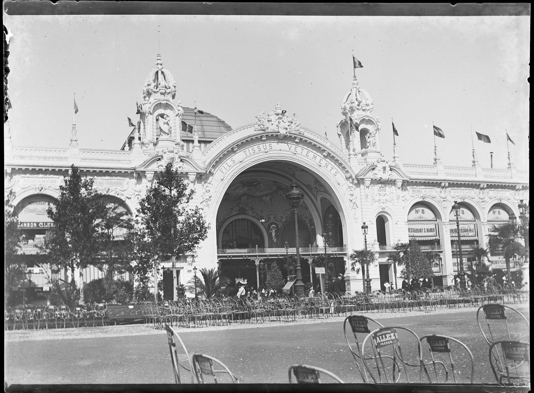 Palais de l'Industrie et du Textile - Paris - Exposition Universelle 1900