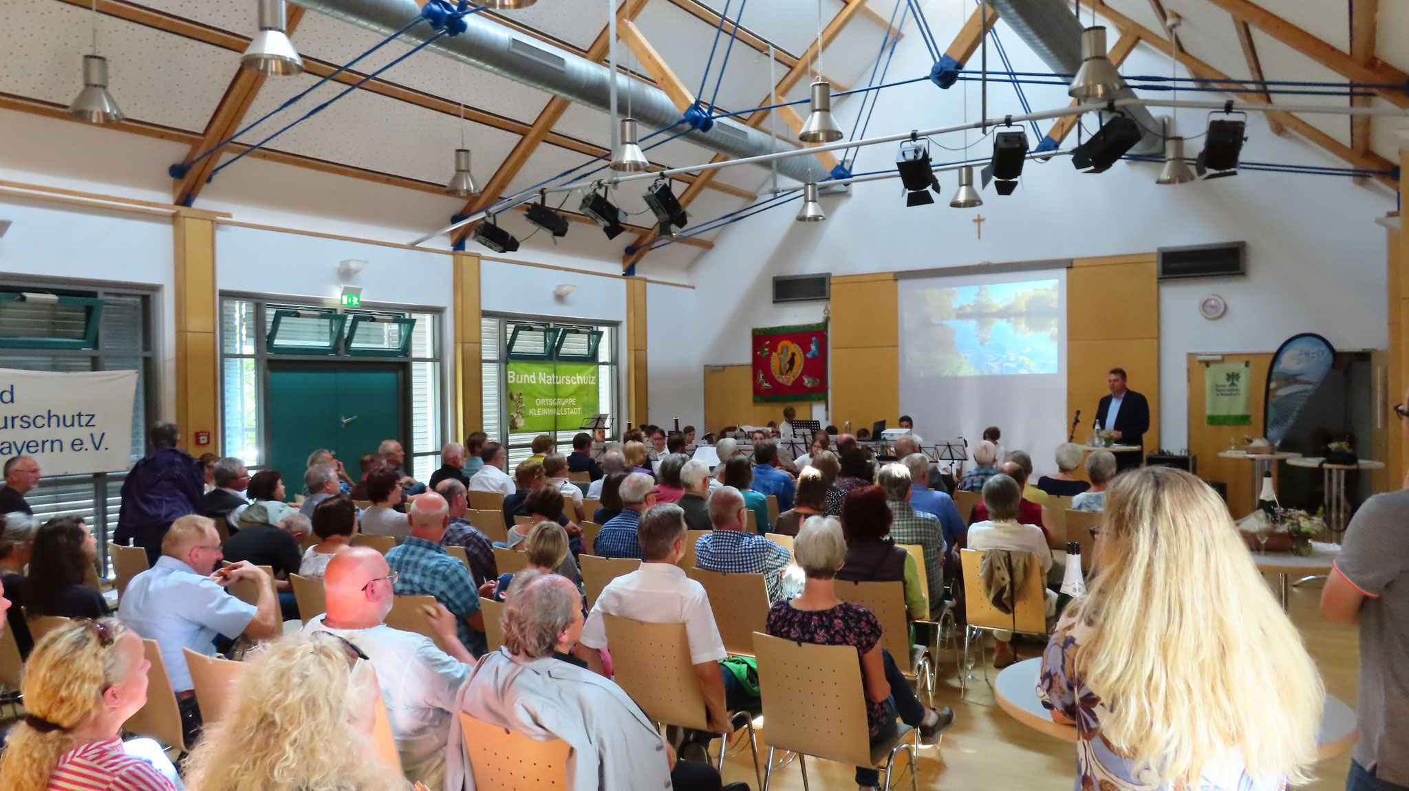 Etwa 110 Gäste nahmen an dem Festakt in der Braunwarthsmühle teil