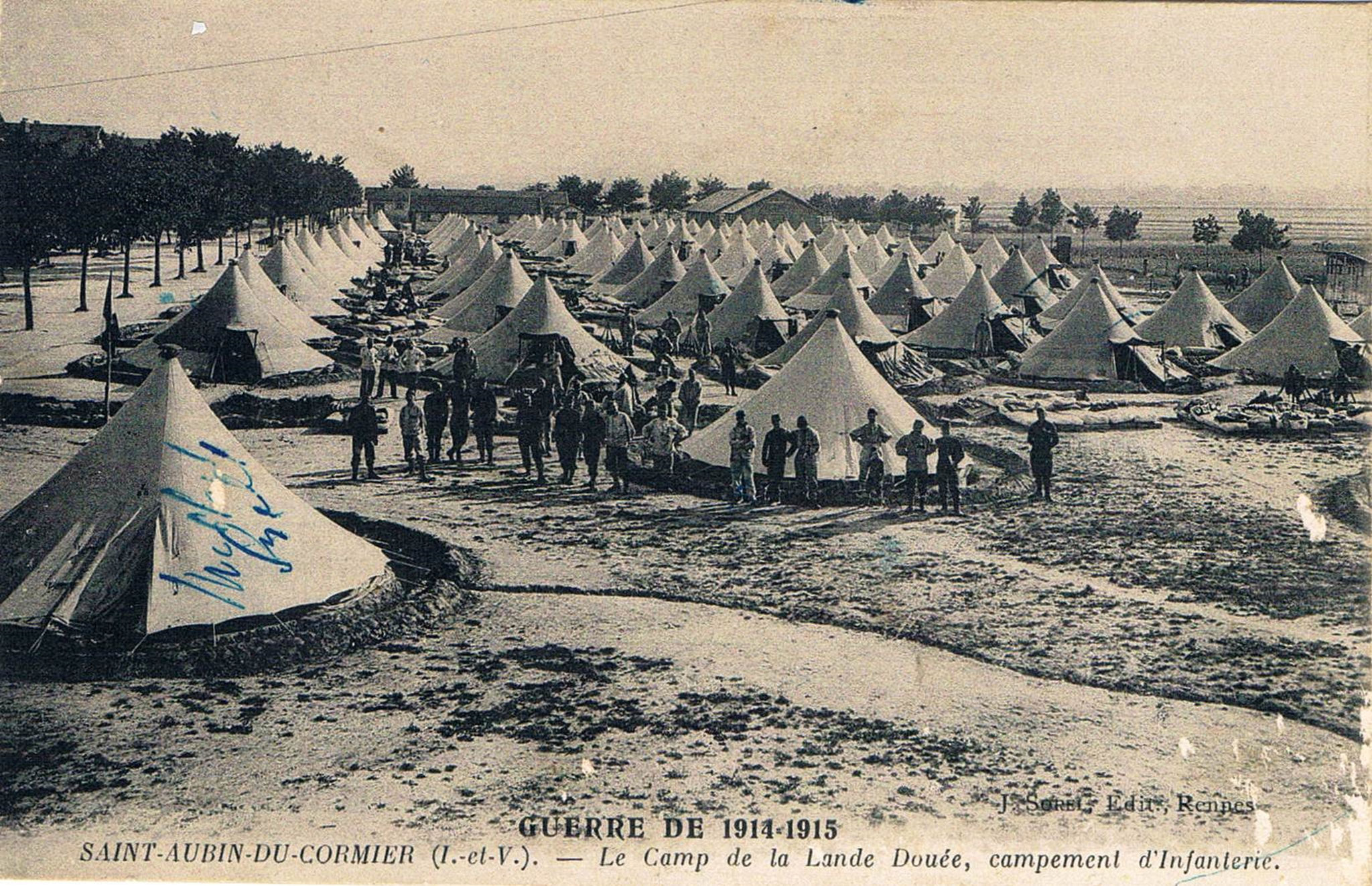 Saint-Aubin-du-Cormier le camp de la Lande-Douée