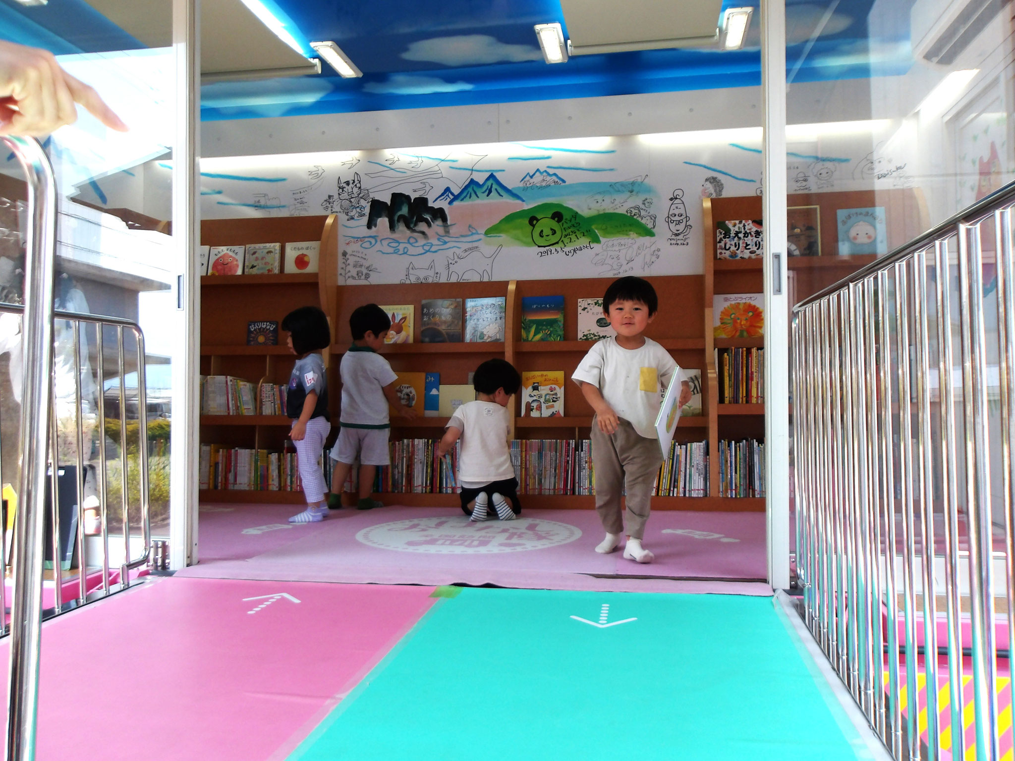 これに決めた！選ぶのが楽しい様子です。